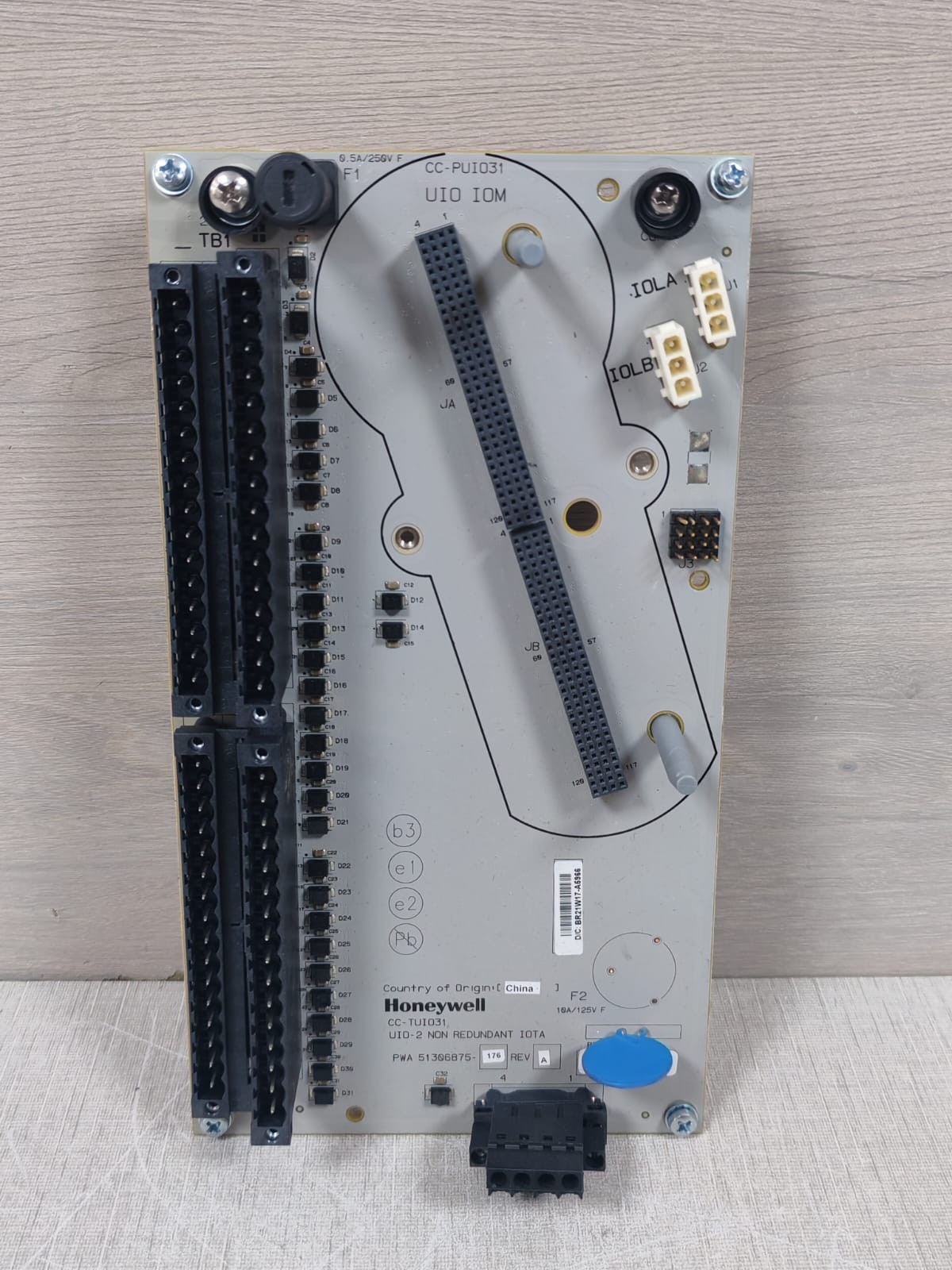 HONEYWELL CC-TUIO31 UIO-2 NON REDUNDANT IOTA PWA 51306875-176 REV.A [OTHER]