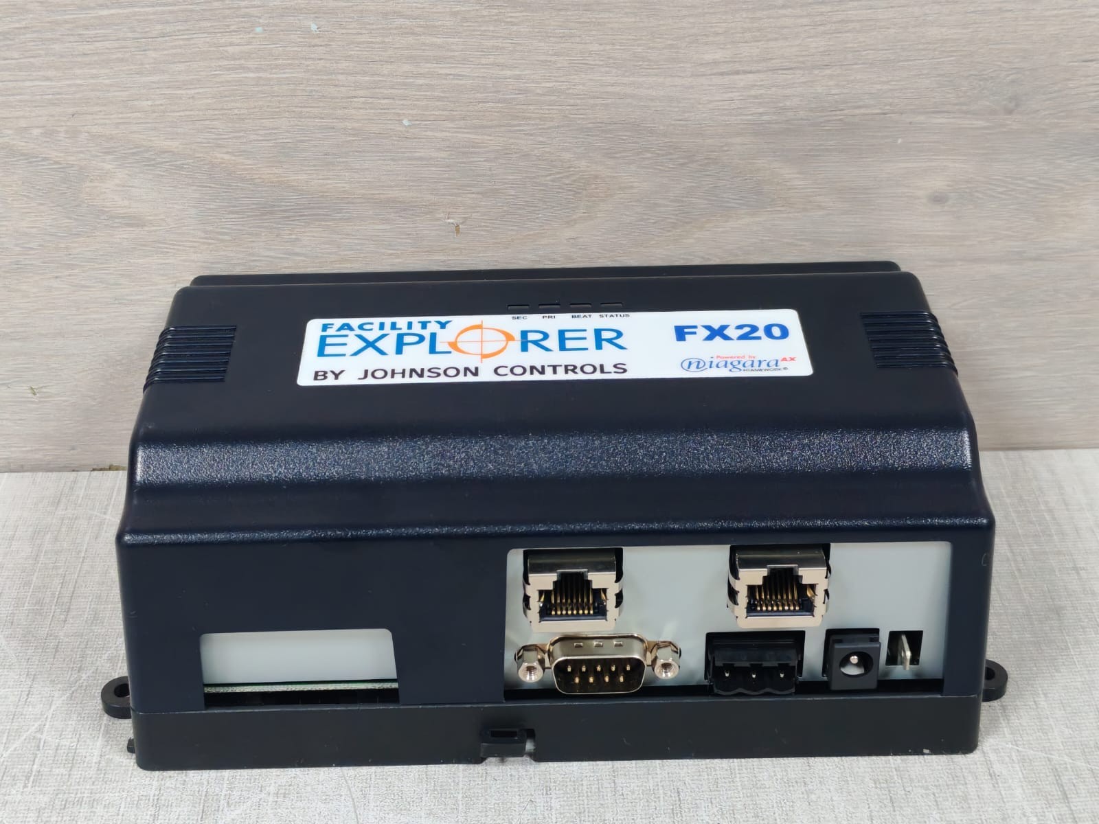 Johnson Controls LP-FX2021N-1 Johnson Controls LP-FX2021N-1 Facility Explorer Supervisory Controller 3