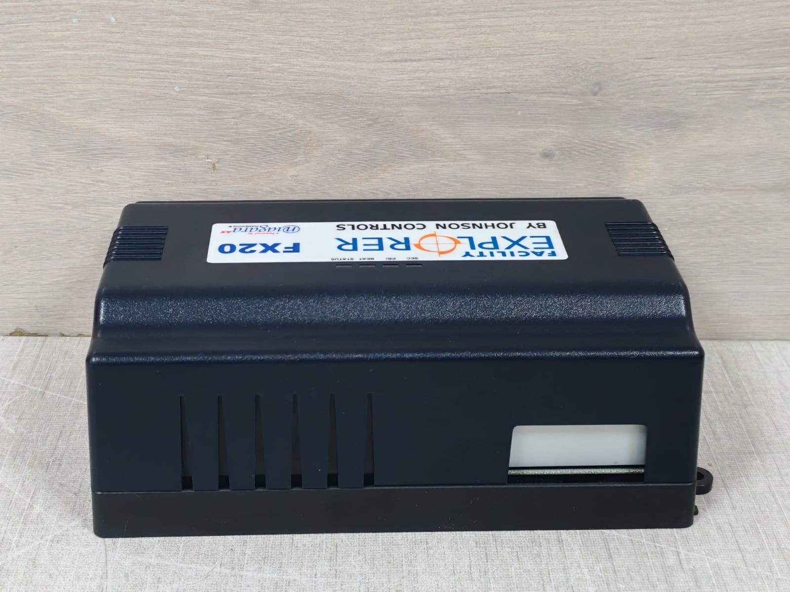 Johnson Controls LP-FX2021N-1 Johnson Controls LP-FX2021N-1 Facility Explorer Supervisory Controller 4