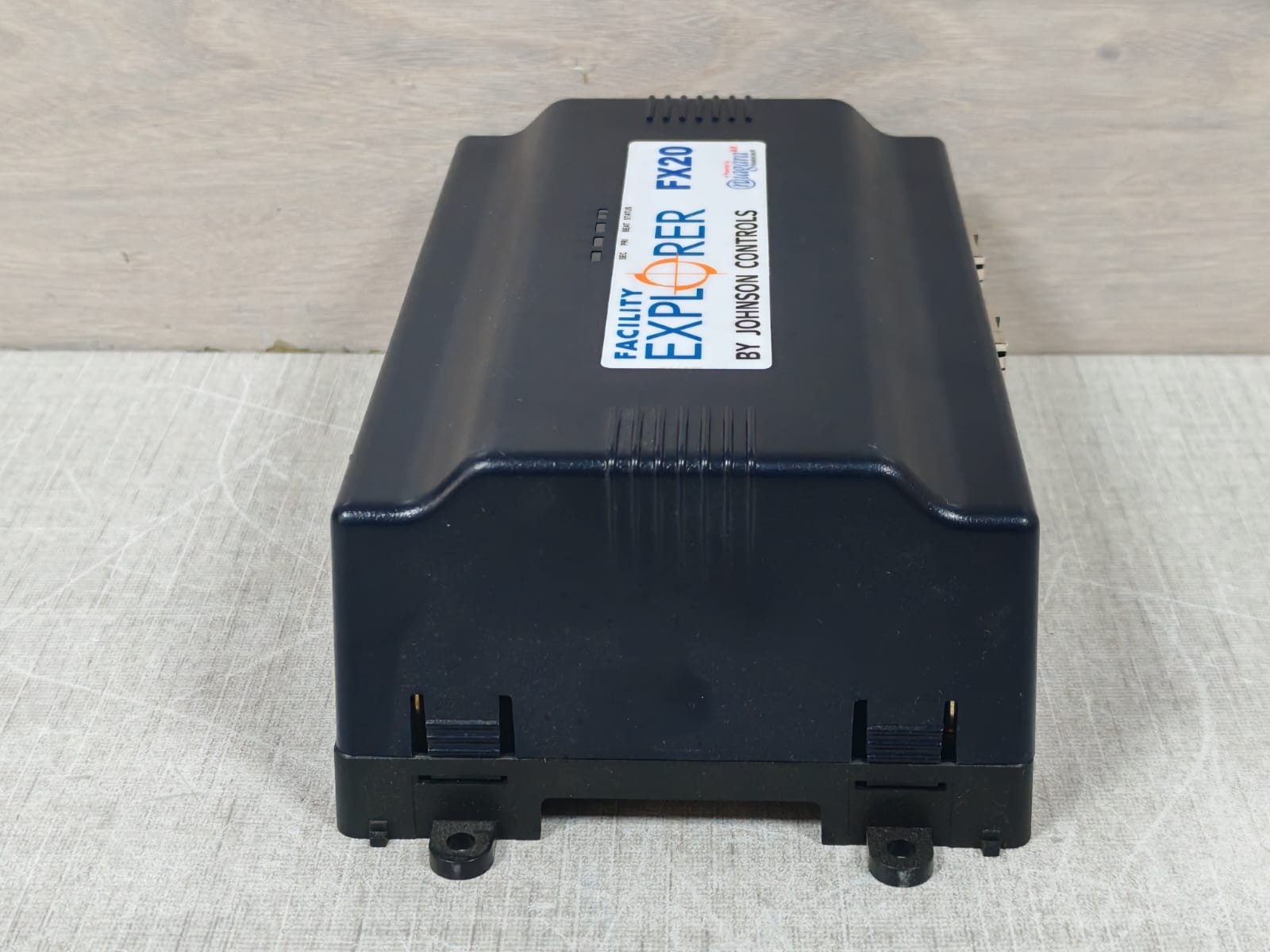 Johnson Controls LP-FX2021N-1 Johnson Controls LP-FX2021N-1 Facility Explorer Supervisory Controller 5