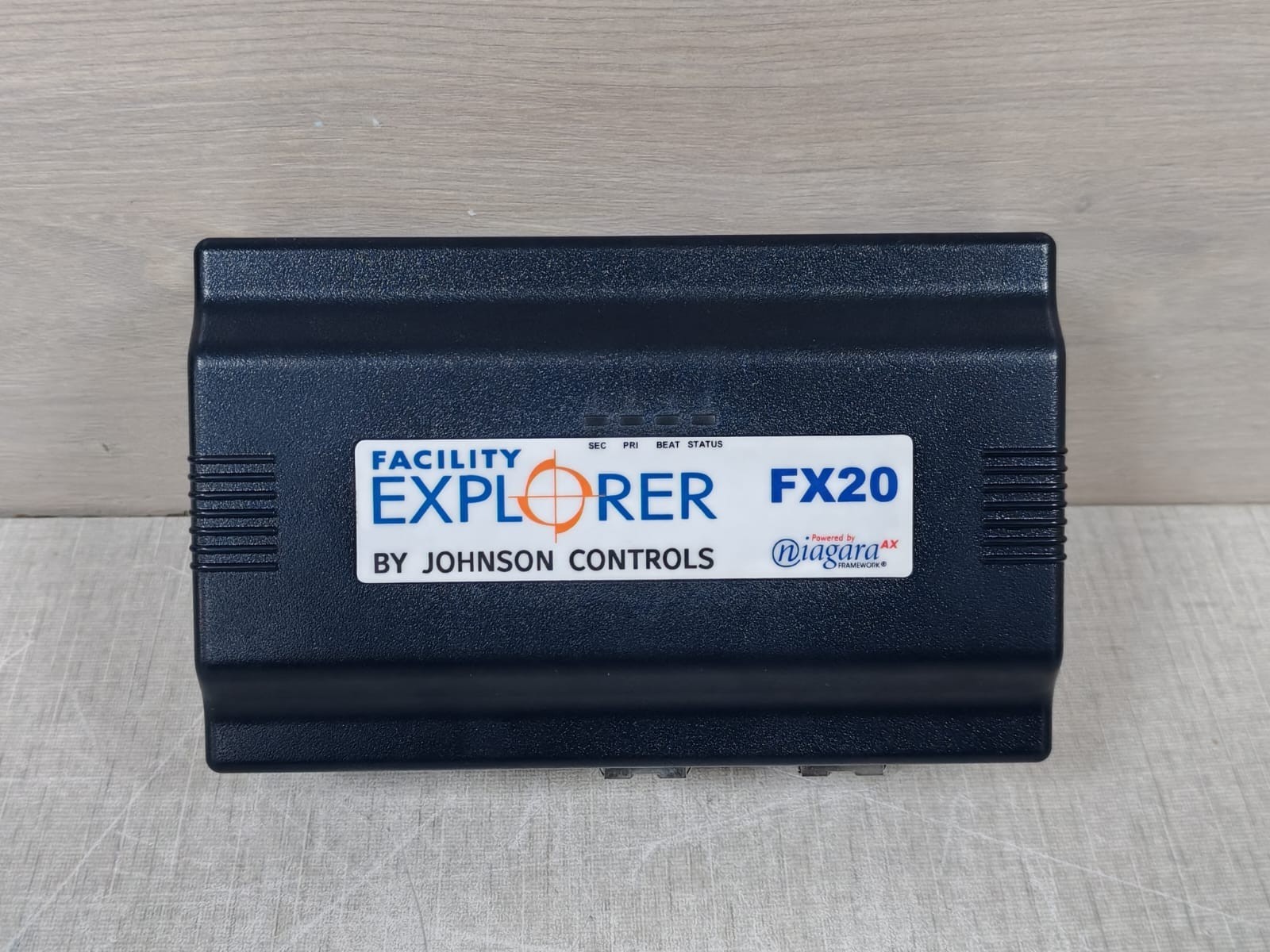 Johnson Controls LP-FX2021N-1 Facility Explorer Supervisory Controller