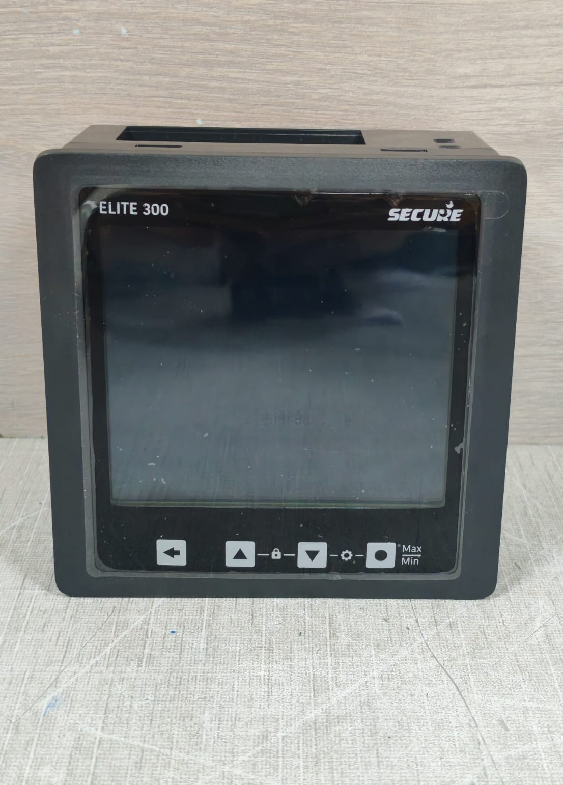 SECURE ELITE 300/ELITE301-2 SECURE ELITE 300/ELITE301-2 MULTI-LINE THREE PHASE DIGITAL PANEL METER 2