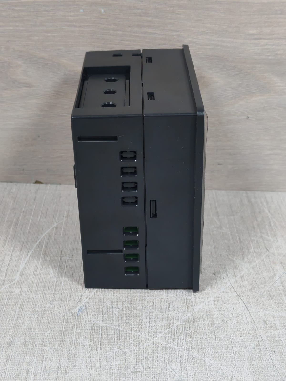SECURE ELITE 300/ELITE301-2 SECURE ELITE 300/ELITE301-2 MULTI-LINE THREE PHASE DIGITAL PANEL METER 6