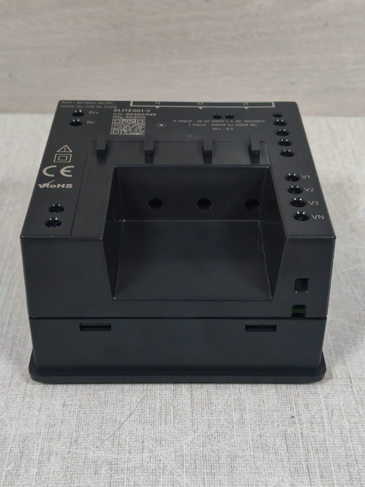 SECURE ELITE 300/ELITE301-2 SECURE ELITE 300/ELITE301-2 MULTI-LINE THREE PHASE DIGITAL PANEL METER 8