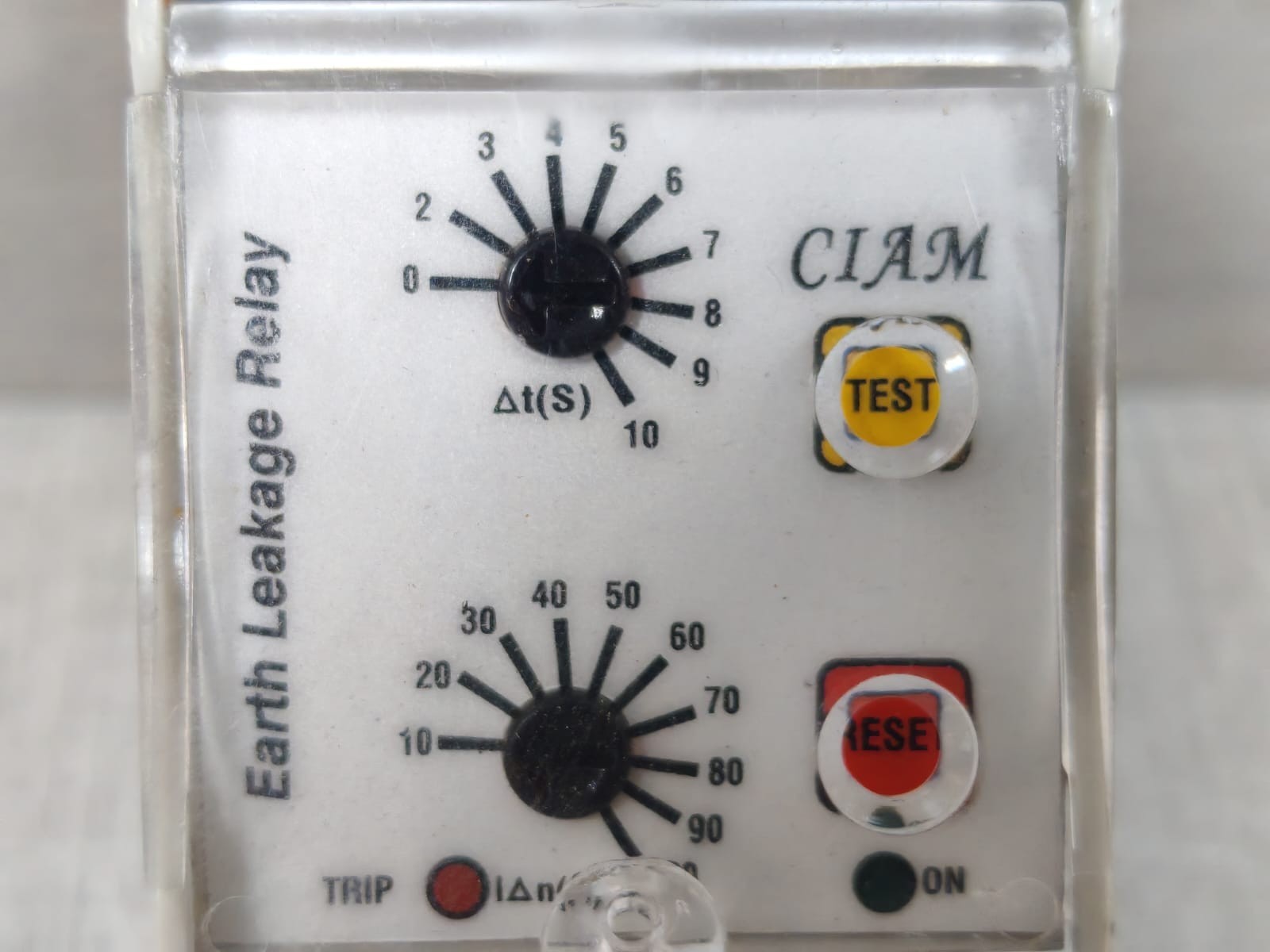 CIAM CIAM CIAM EARTH LEAKAGE RELAY 90-270VAC 3