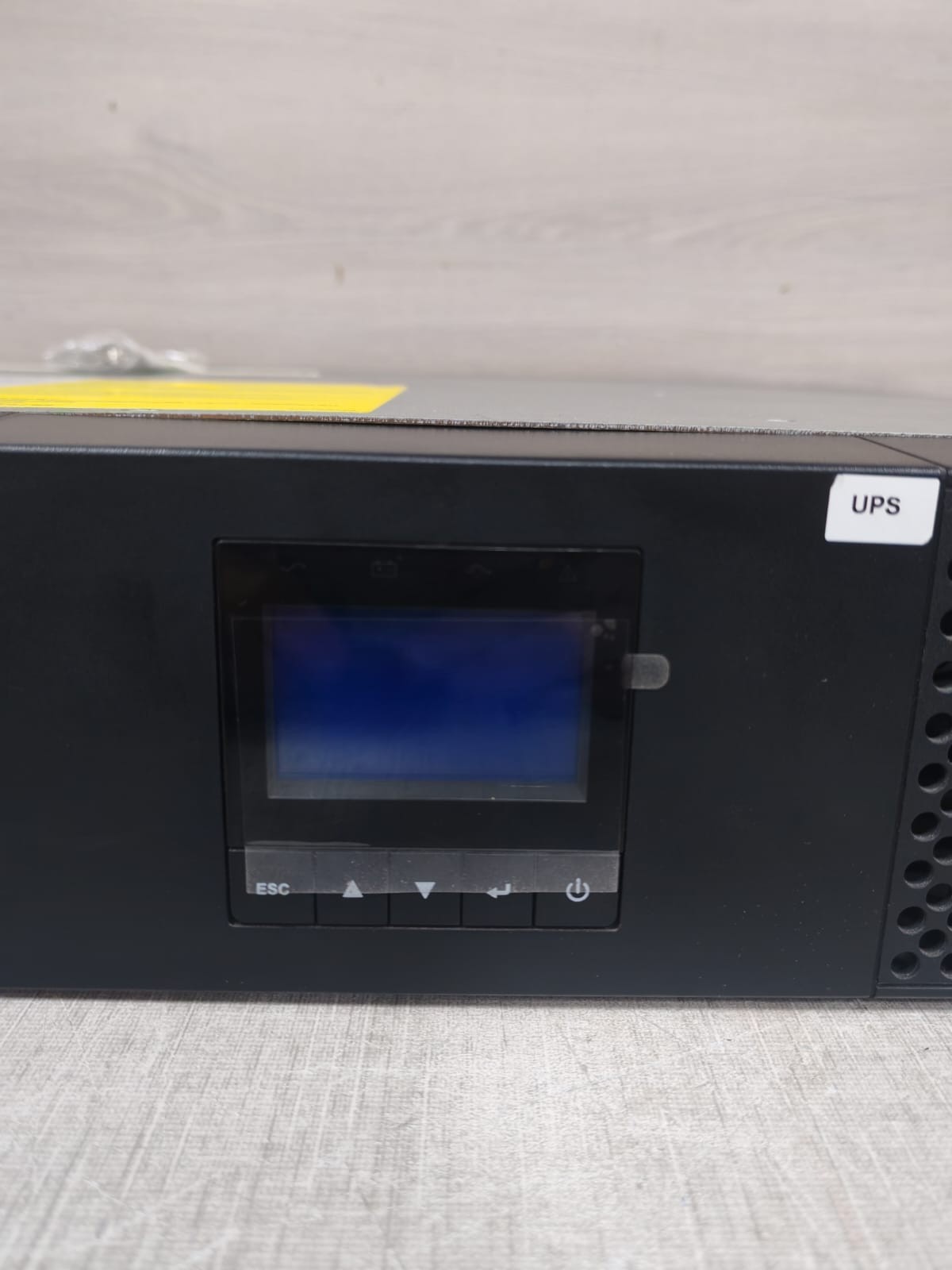 Eaton 9SX1000IR REV:00 EATON 9SX 9SX1000IR REV:00 POWER CONVERTER 200-240V 2