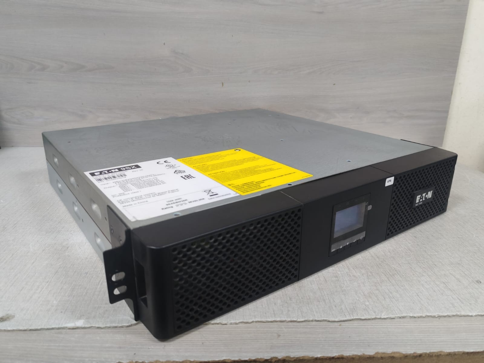 Eaton 9SX1000IR REV:00 EATON 9SX 9SX1000IR REV:00 POWER CONVERTER 200-240V 5
