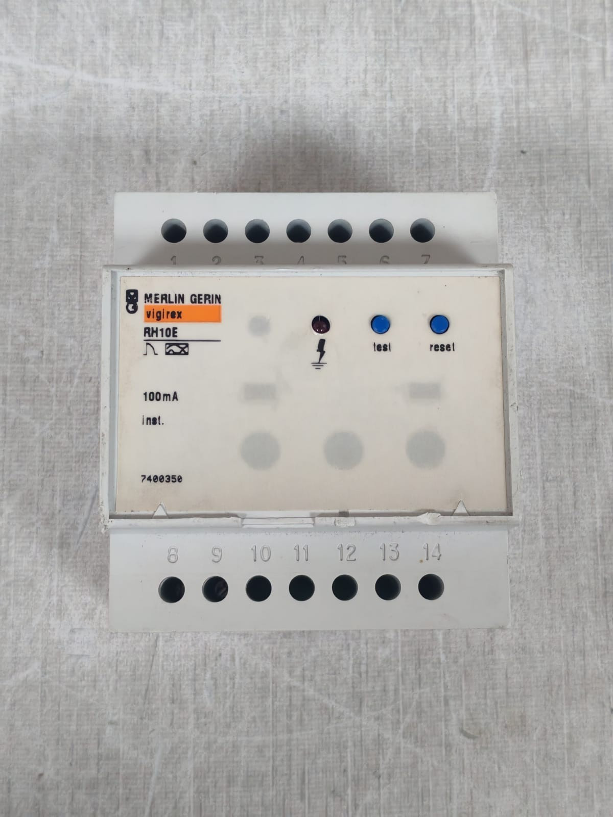 Schneider Electric RH10E MERLIN GERIN RH10E VIGIREX DIFFERENTIAL CURRENT RELAY 9