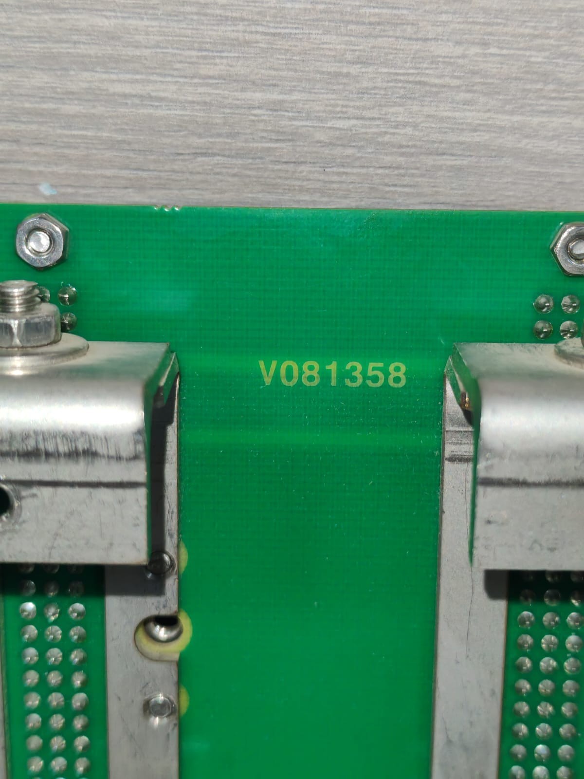 HAPA V081358 HAPA BACKPLANE 5 PORT V081358 CIRCUIT BOARD 2