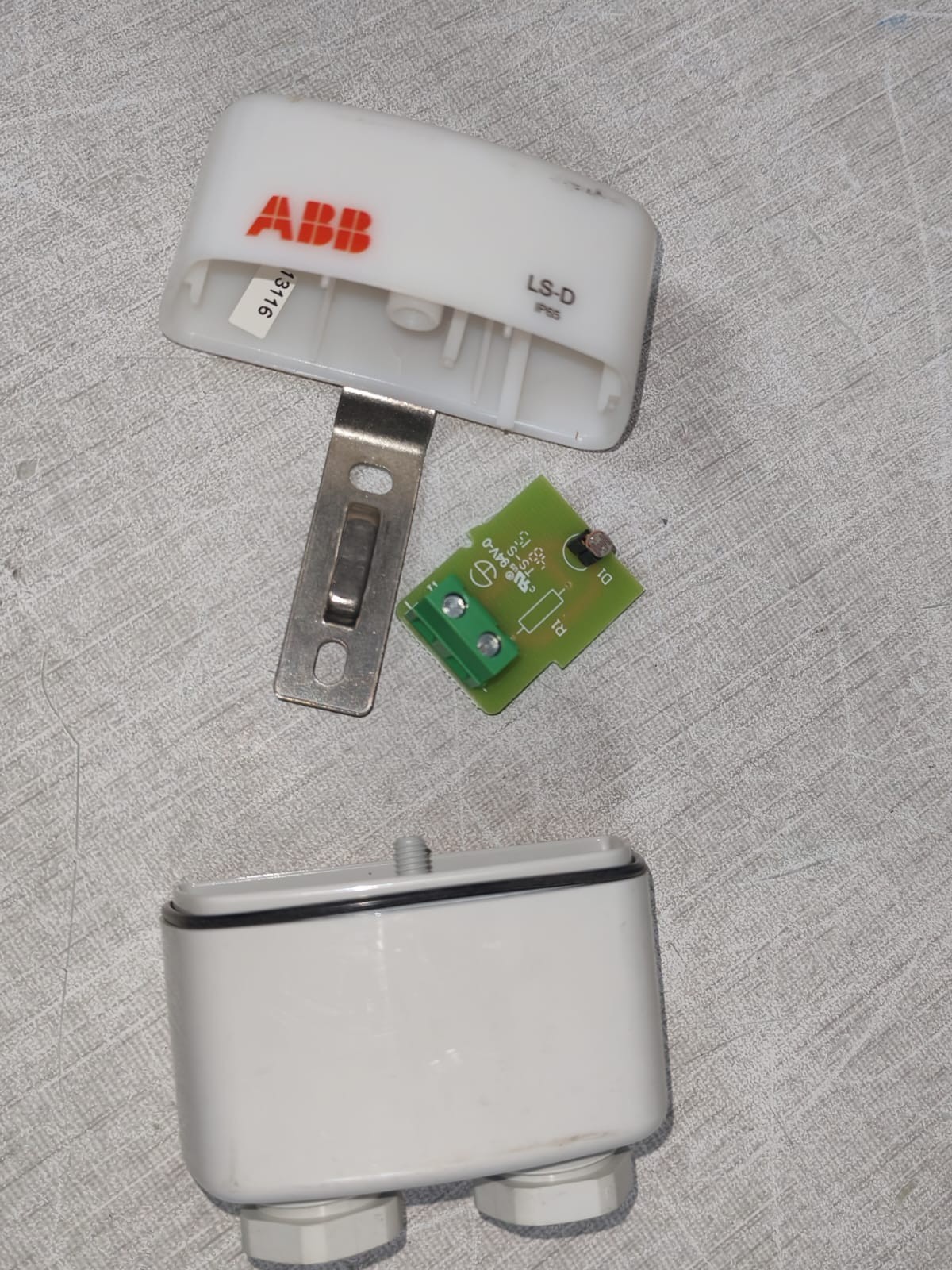 ABB 0638 6076 BO ABB SPA 0638 6076 BO / LS-D Twilight Switch 5