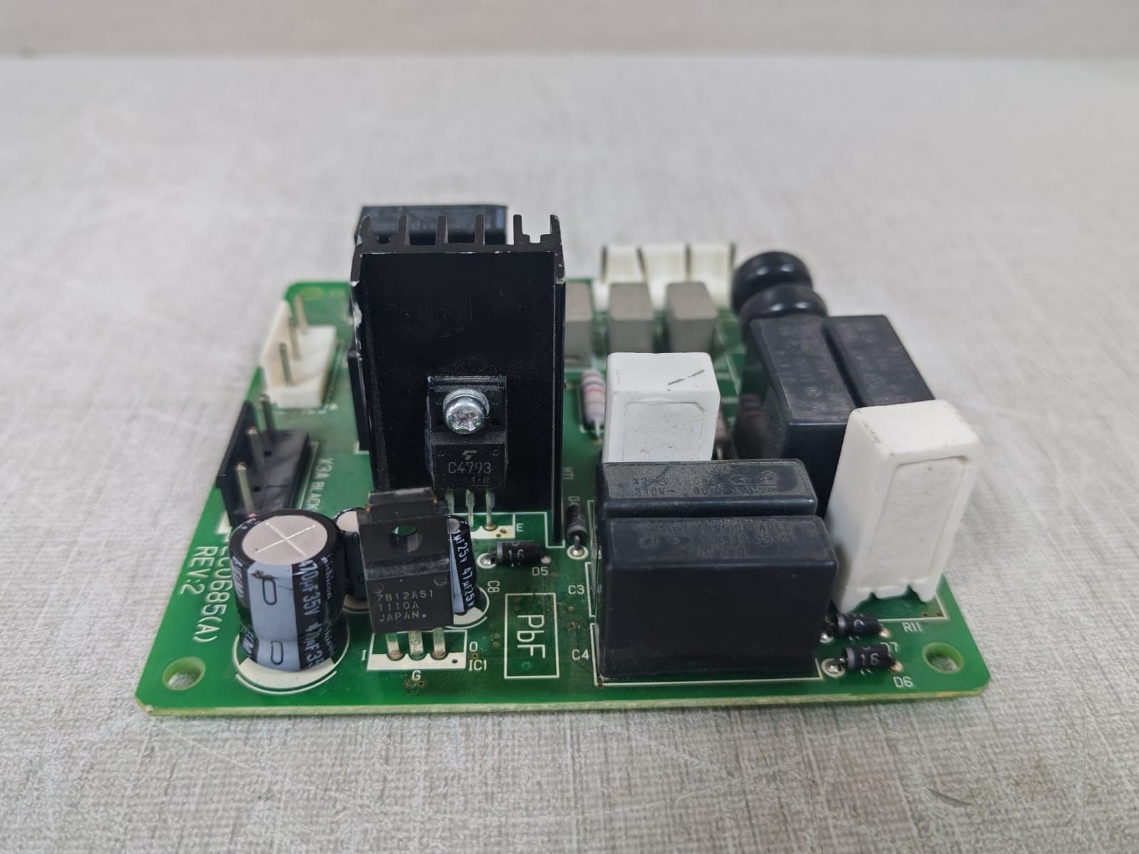 Daikin EC0685 DAIKIN EC0685 A REV 2 / 27699010164-GR Power Board 6