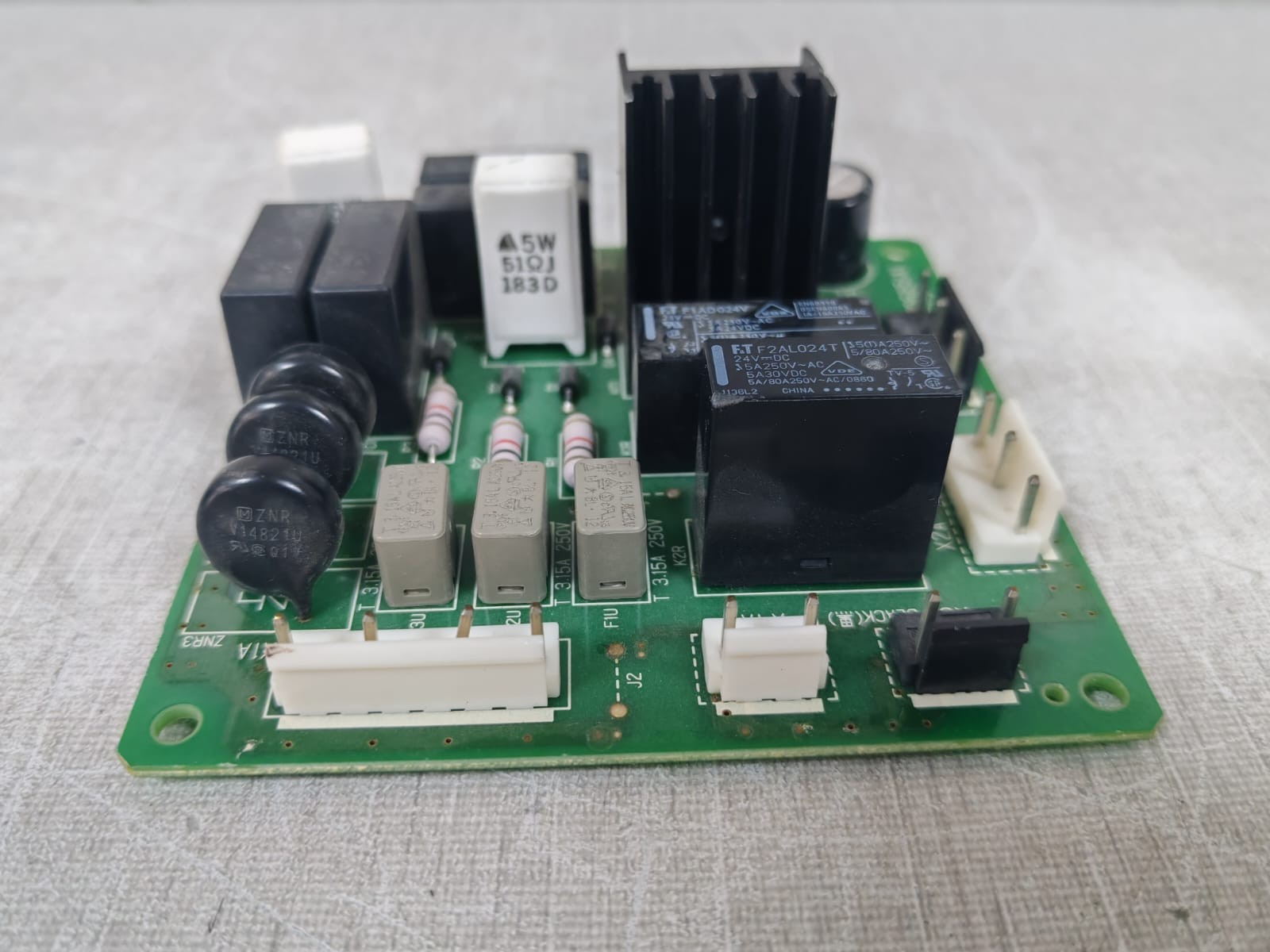 Daikin EC0685 DAIKIN EC0685 A REV 2 / 27699010164-GR Power Board 8