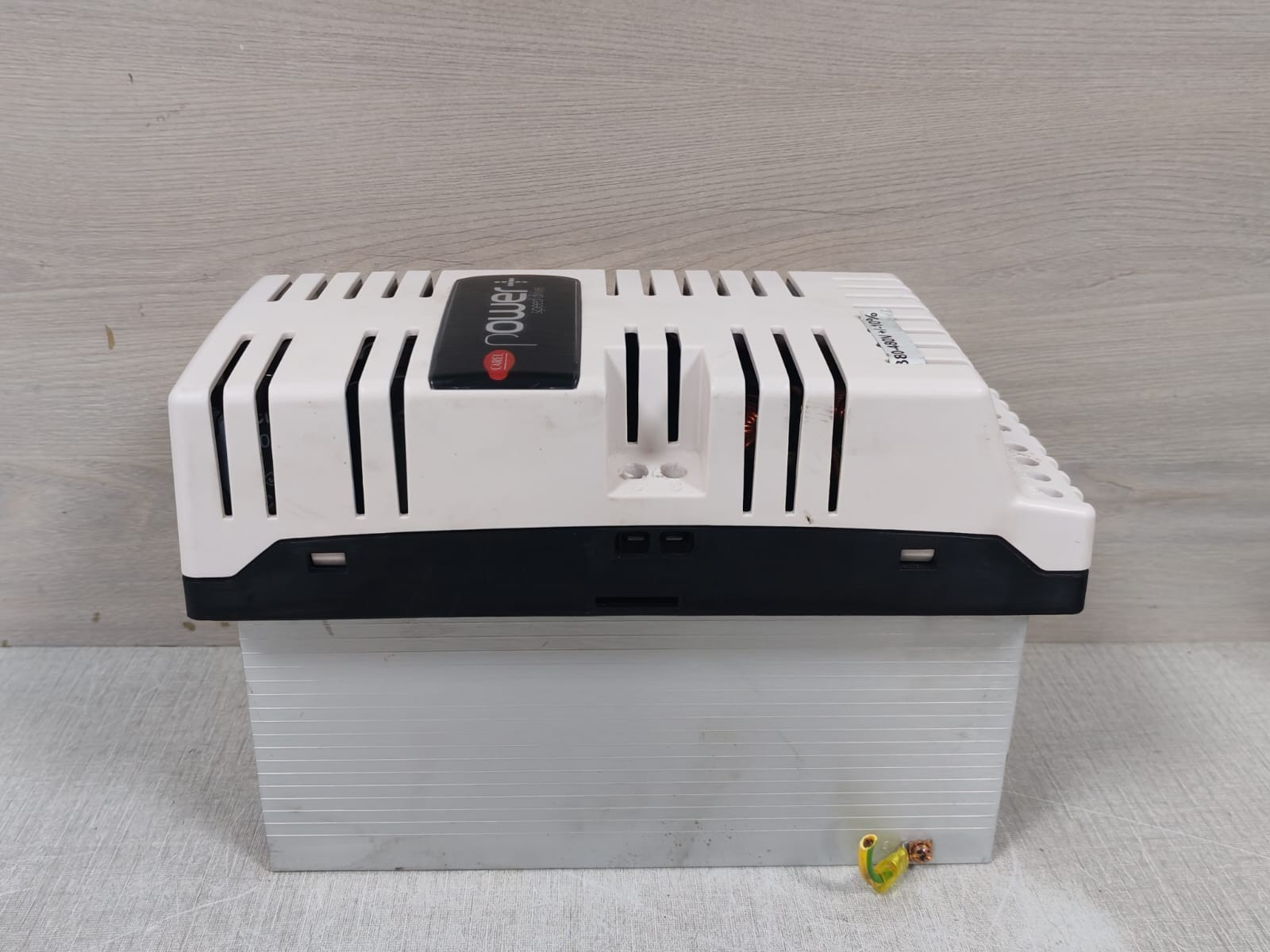 Carel PSD0022400 CAREL PSD0022400 Rev.1.010 Power+ Inverter 380-480V 8