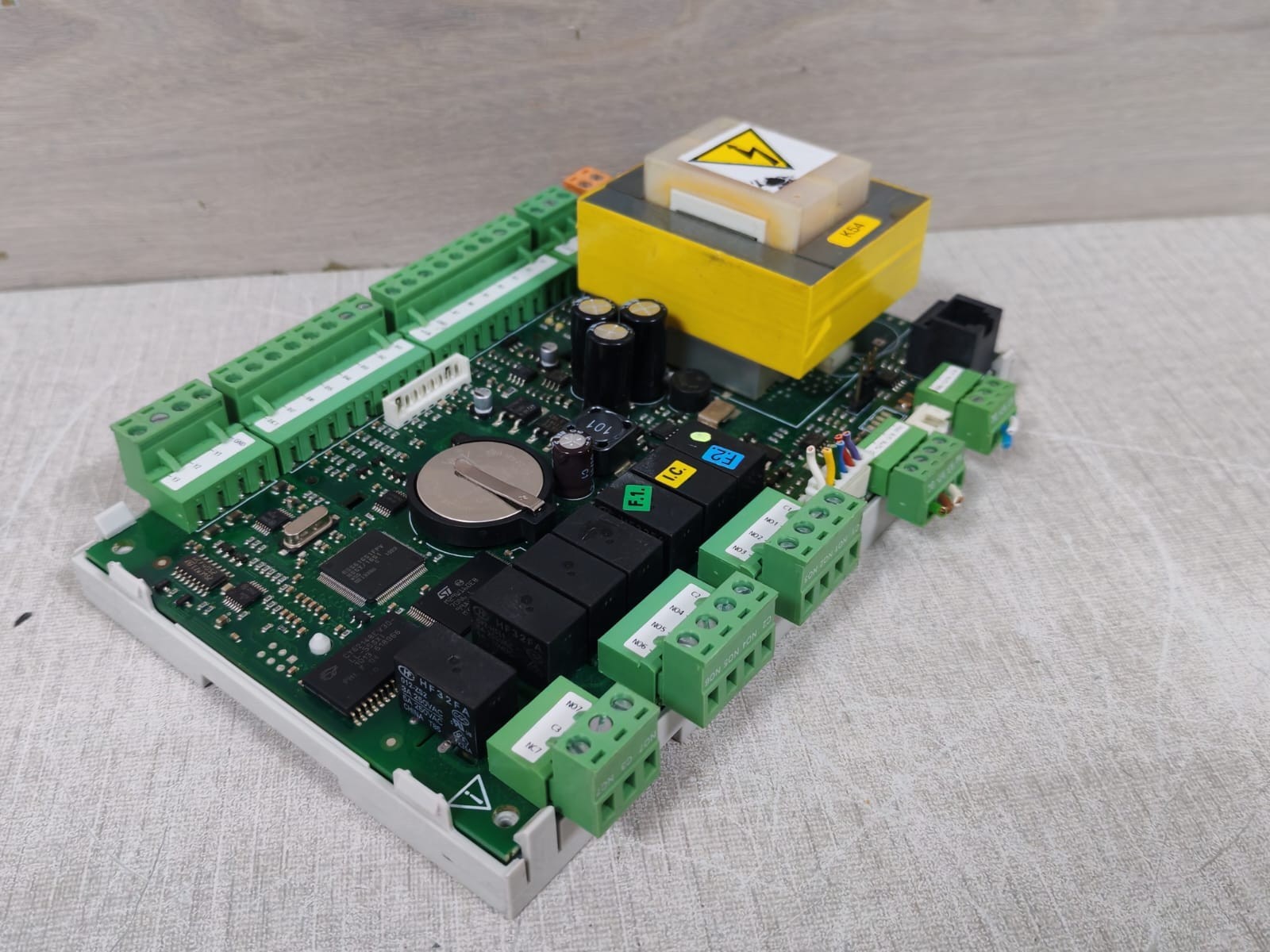 Carel UPCA001DS0 CAREL UPCA001DS0 Programmable Logic Controller 8