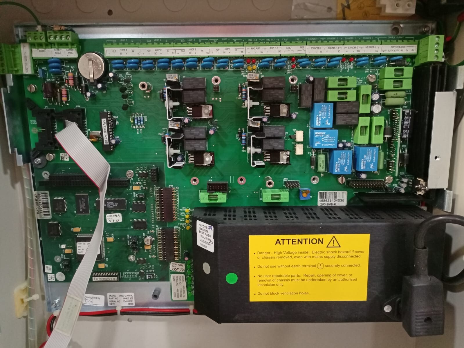 Ziton ZP3 ZITON ZP3 Fire Alarm Panel MB2C-230V-4L / 80803.205 WITH KEY 4