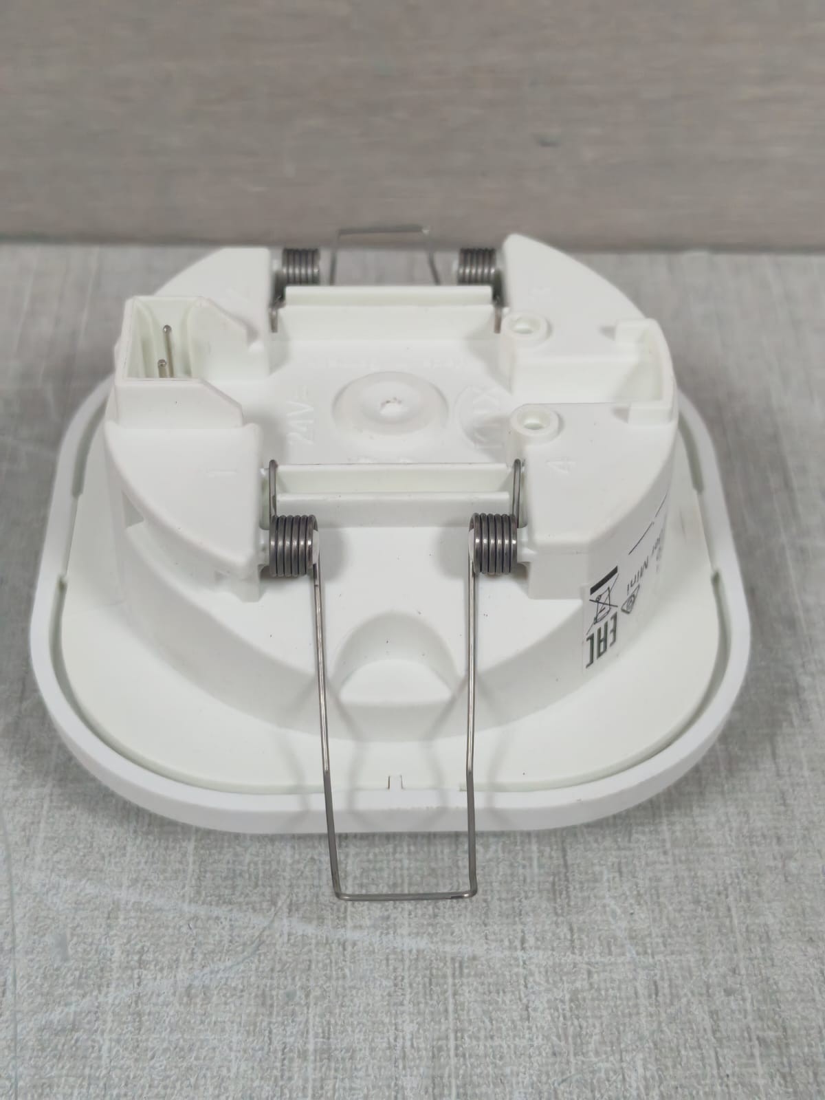 ABB 2CKA006132A0342 ABB 6131/20-24-500 2CKA006132A0342 I-BUS MINI PRESENCE DETECTOR KNX 8