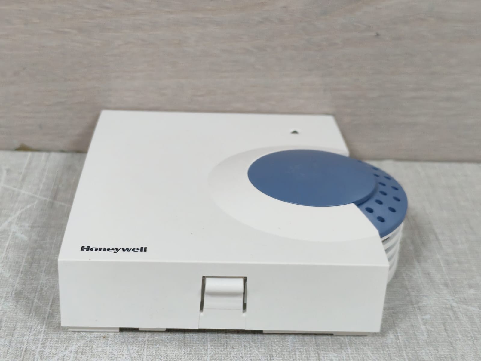 Honeywell C7110C1001A HONEYWELL C7110C1001A Wall Modules 6