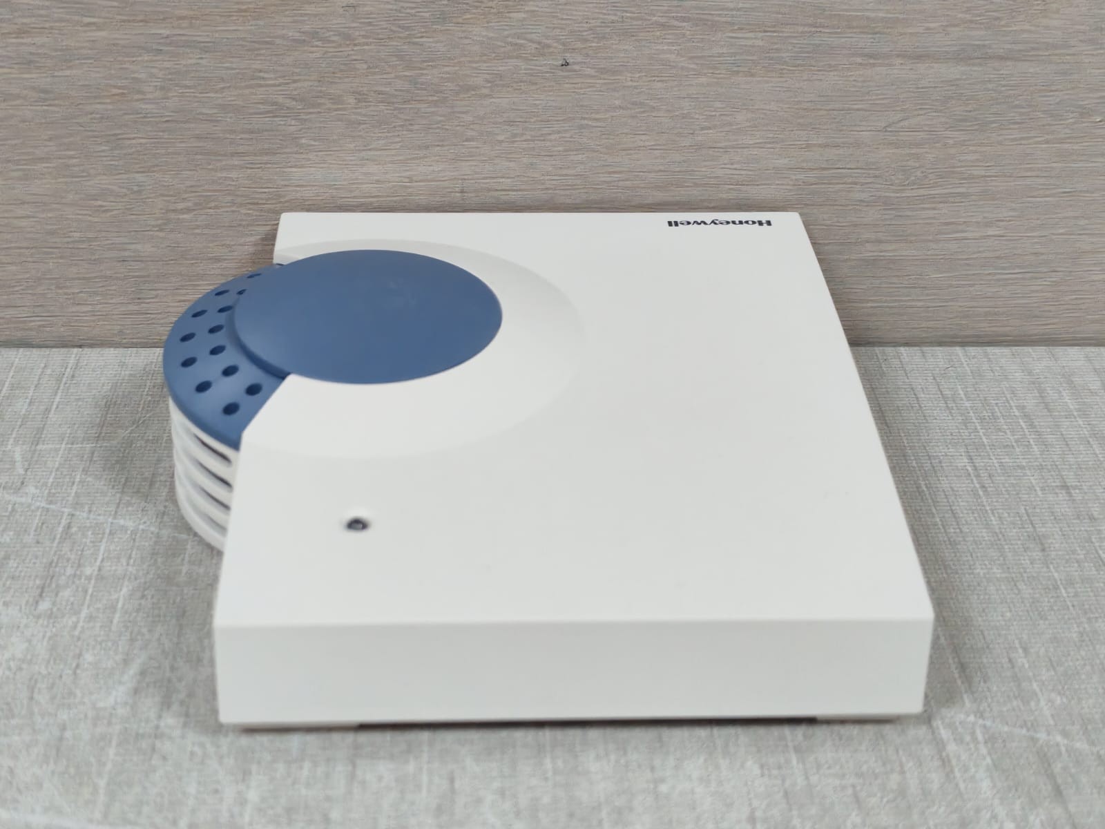 Honeywell C7110C1001A HONEYWELL C7110C1001A Wall Modules 7