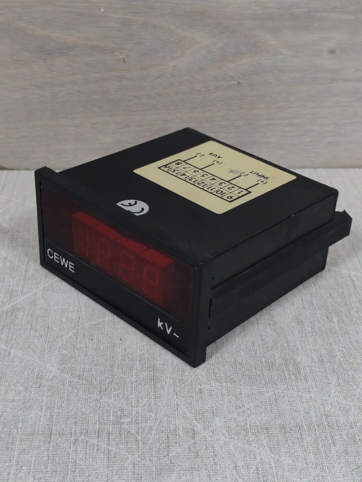 CEWE M300-VAD CEWE M300-VAD DIGITAL PANEL METER 0-144VAC 5