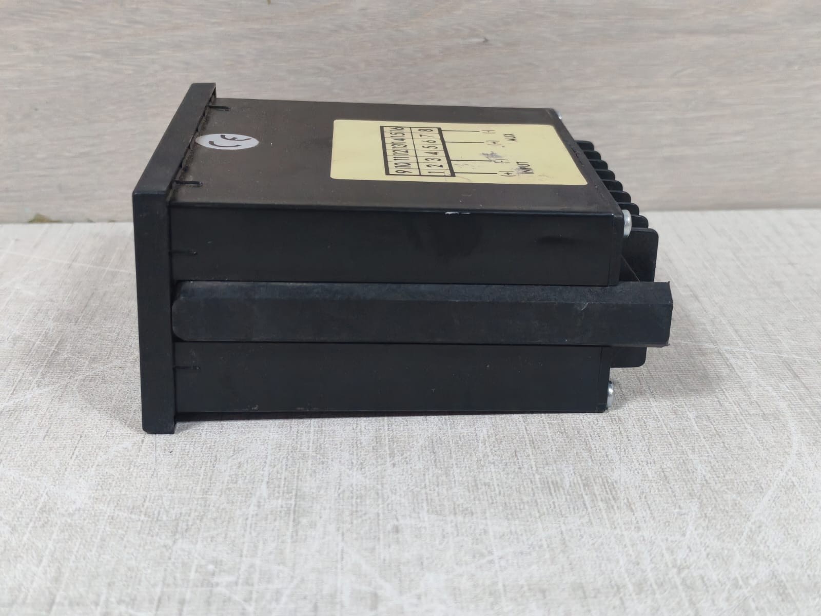 CEWE M300-VAD CEWE M300-VAD DIGITAL PANEL METER 0-144VAC 6
