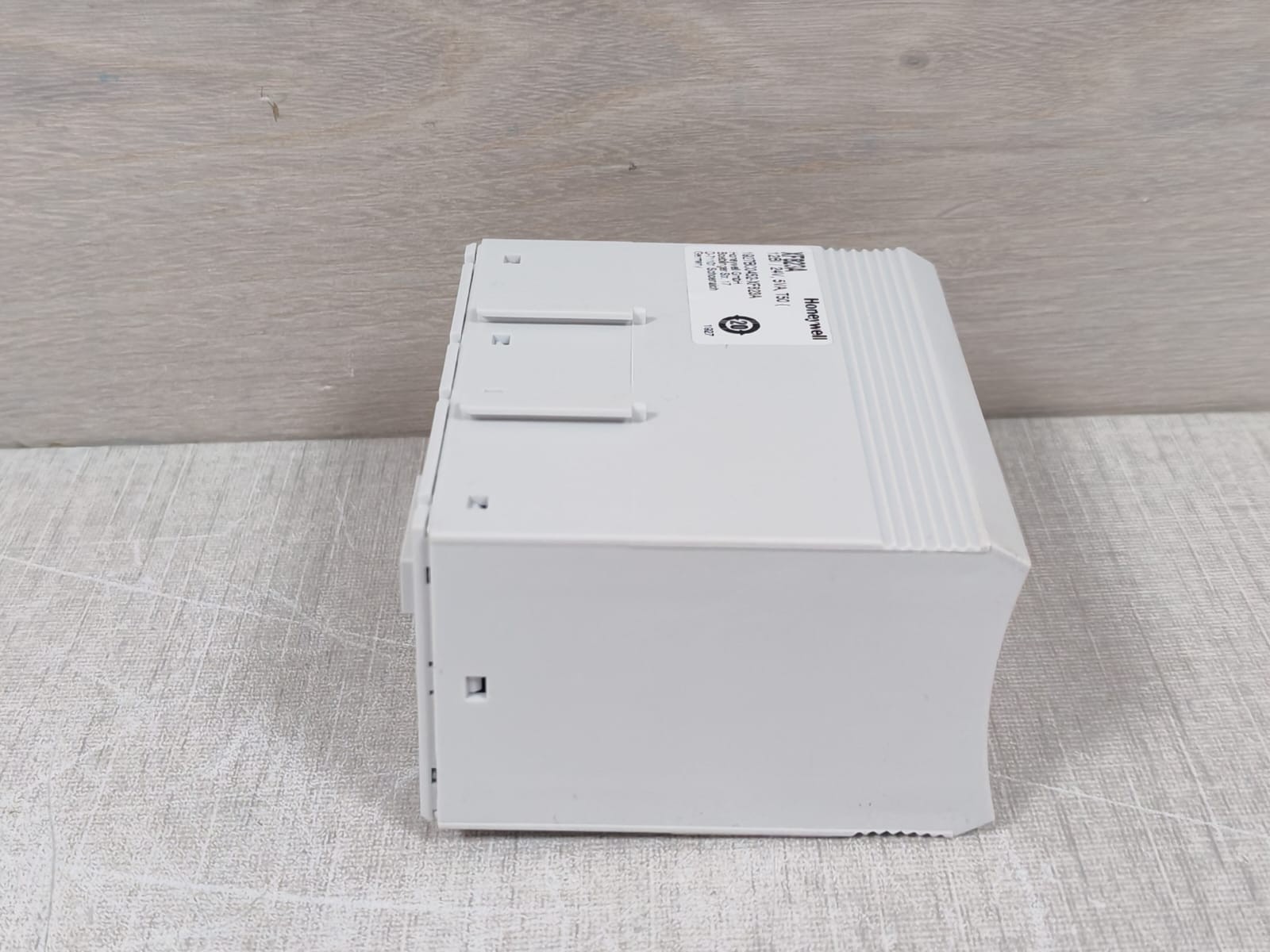 Honeywell XF823A HONEYWELL XF823A 12 Binary Input Module 7