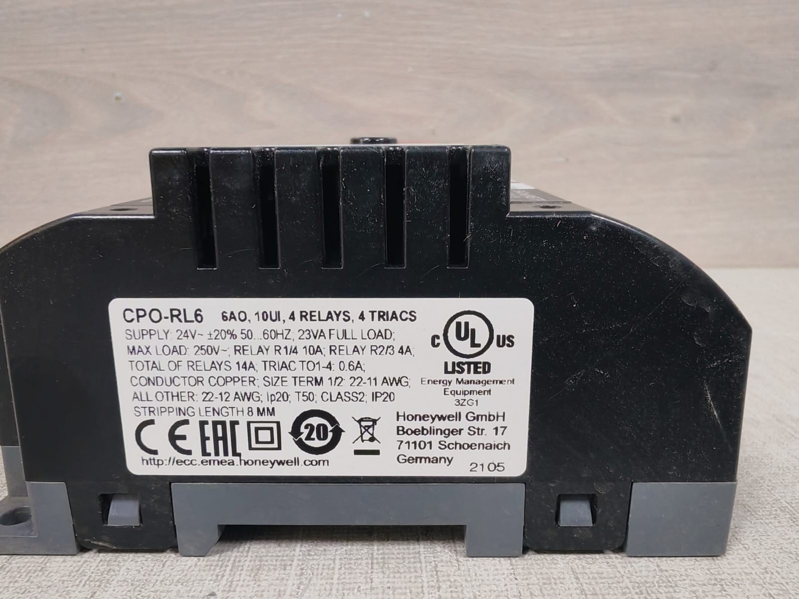 Honeywell HONEYWELL CPO-RL6 HONEYWELL CPO-RL6 6AO, 10UI, 4 RELAYS, 4 TRIACS ROOM CONTROLLER 2