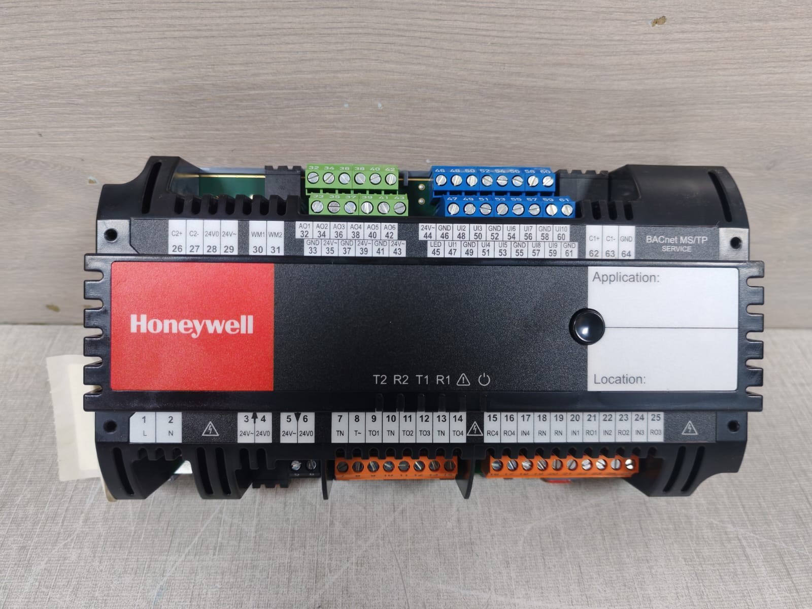 Honeywell HONEYWELL CPO-RL6 HONEYWELL CPO-RL6 6AO, 10UI, 4 RELAYS, 4 TRIACS ROOM CONTROLLER 5