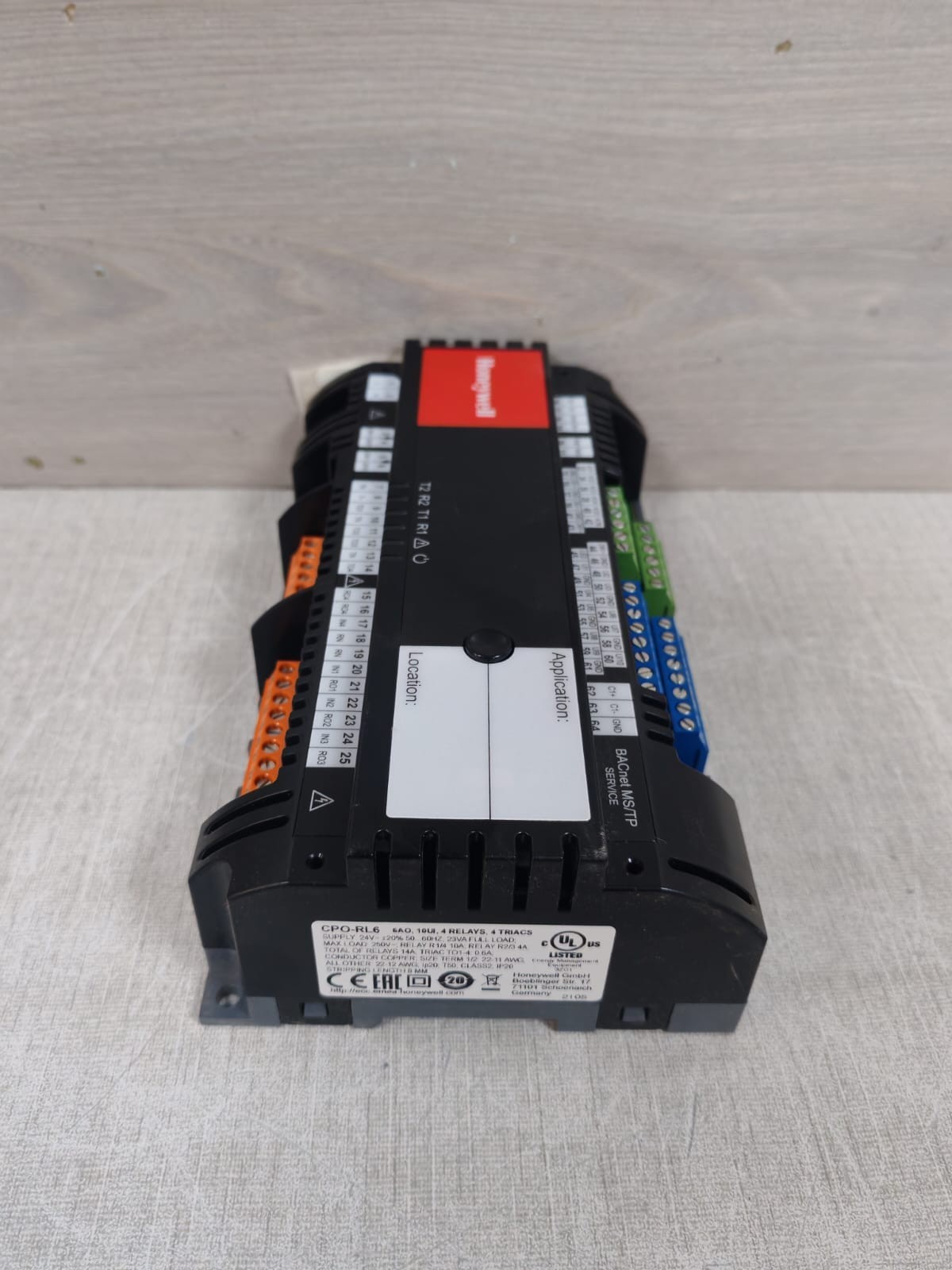 Honeywell HONEYWELL CPO-RL6 HONEYWELL CPO-RL6 6AO, 10UI, 4 RELAYS, 4 TRIACS ROOM CONTROLLER 9