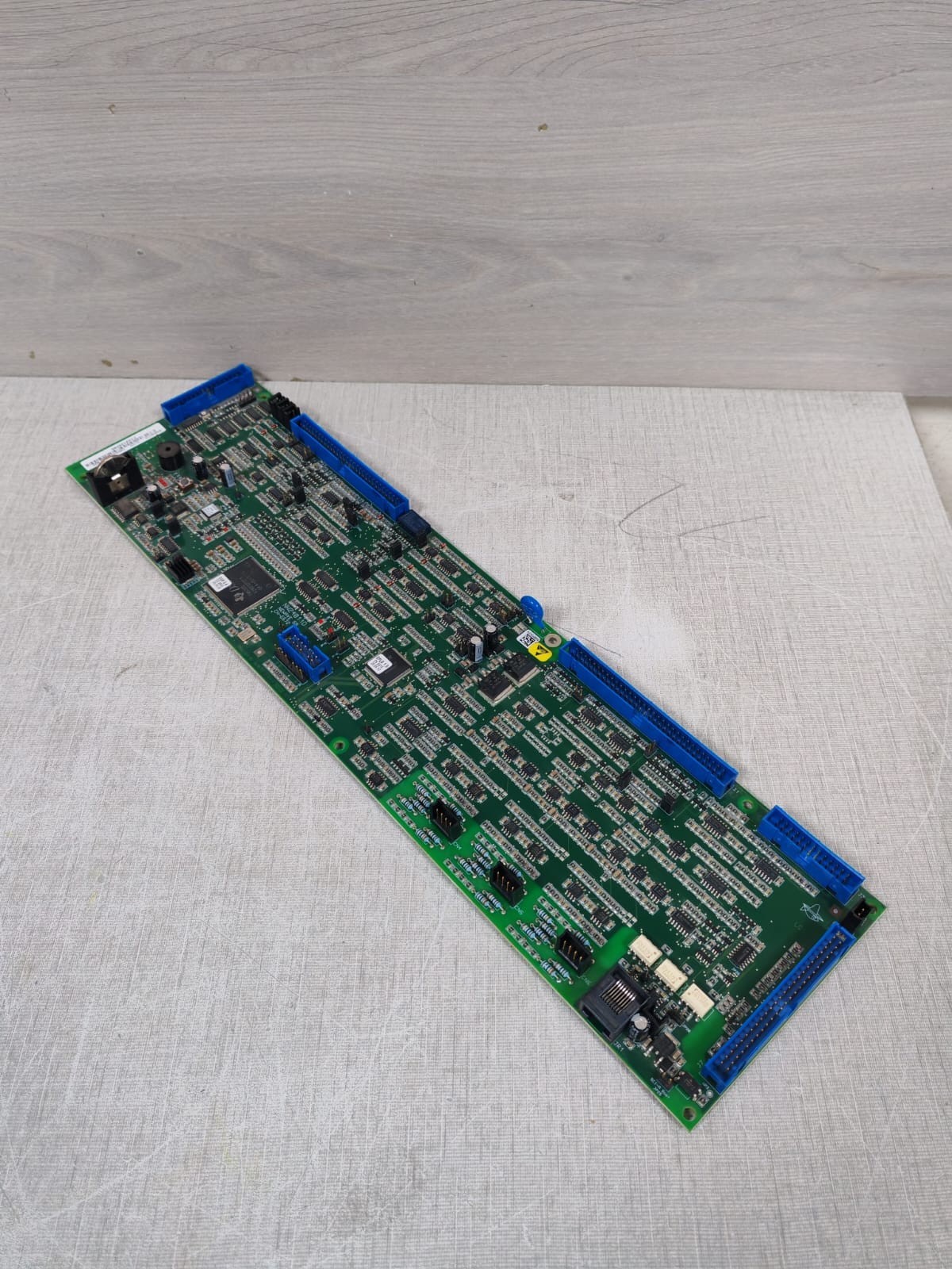 UNKNOWN NW24011D NW24011D NEWAVE SA CH-6572 QUARTINO PRINTED CIRCUIT BOARD FROM ABB POWERSCALE 4