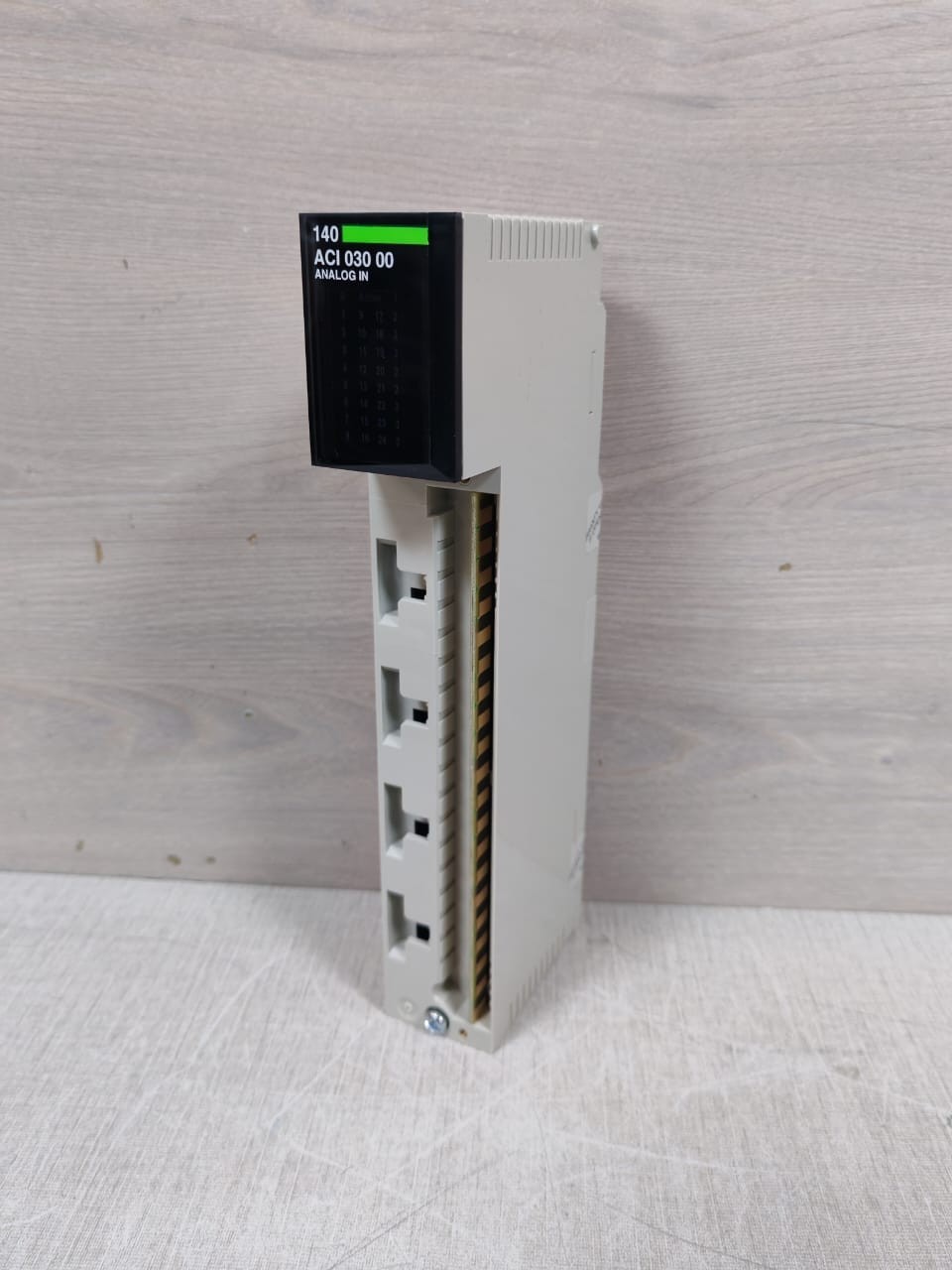Schneider Electric ACO-030-00 SCHNEIDER MODICON QUANTUM 140 ACO 030 00 ANALOG OUTPUT 2