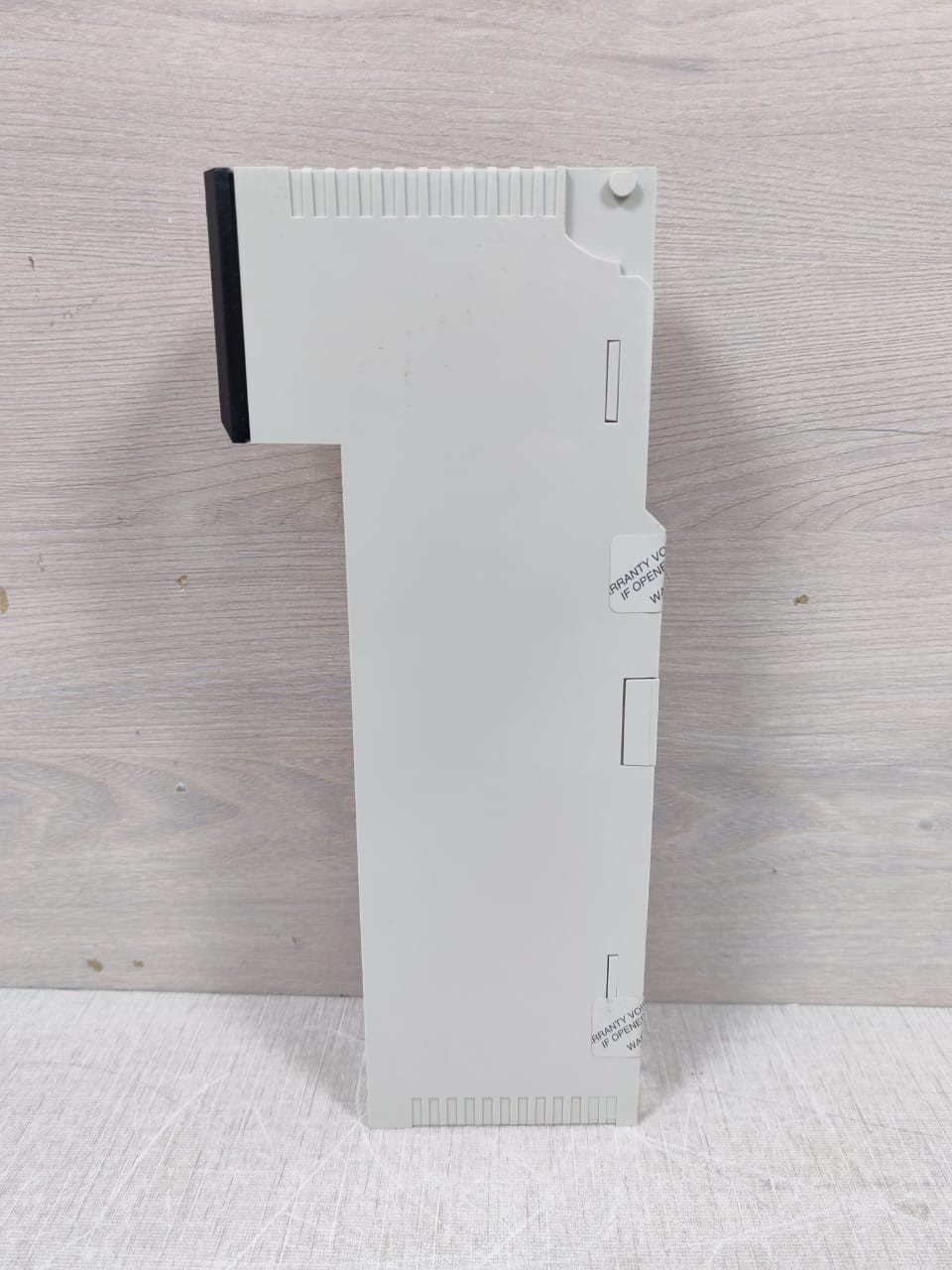 Schneider Electric ACO-030-00 SCHNEIDER MODICON QUANTUM 140 ACO 030 00 ANALOG OUTPUT 4