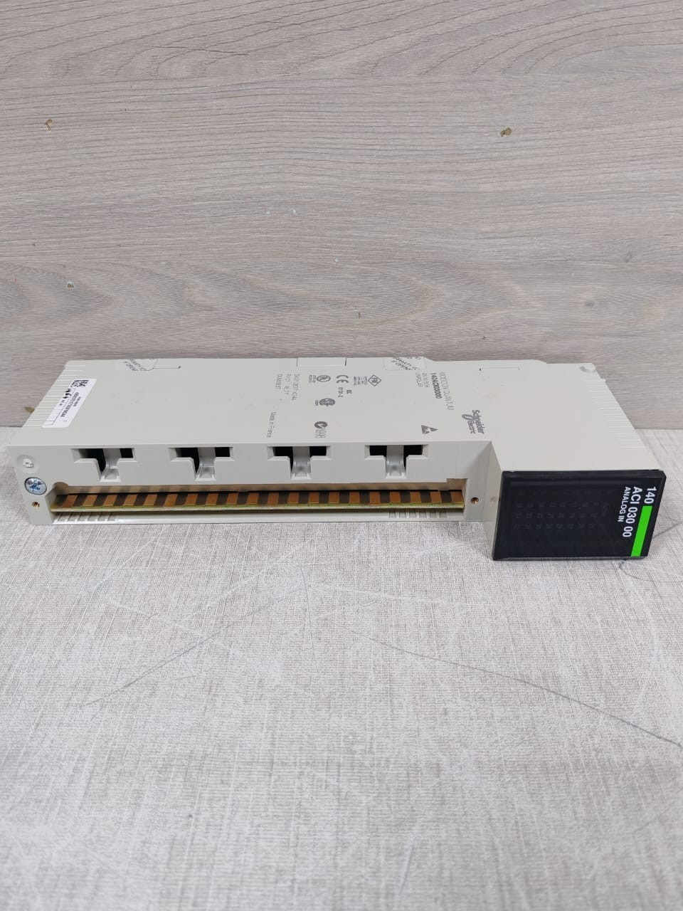 Schneider Electric ACO-030-00 SCHNEIDER MODICON QUANTUM 140 ACO 030 00 ANALOG OUTPUT 7