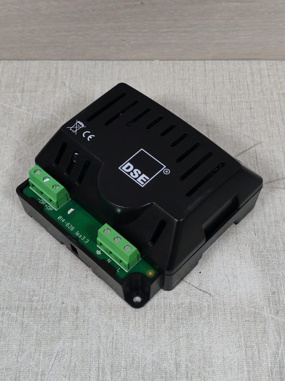 DSE DSE-9150 DSE 9150-004-00 680777 12V 3AMP BATTERY CHARGER 4