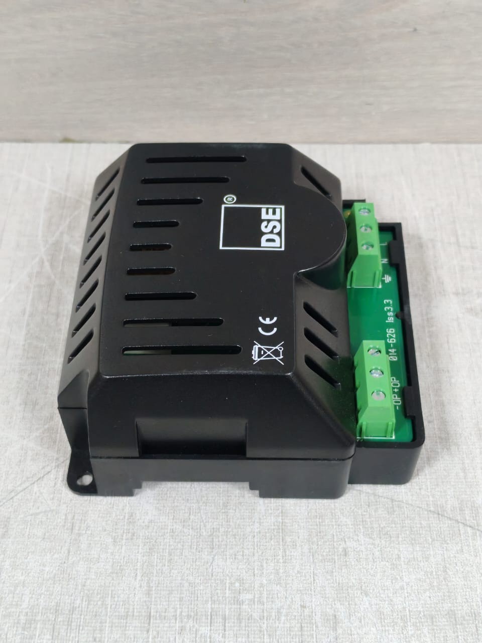 DSE DSE-9150 DSE 9150-004-00 680777 12V 3AMP BATTERY CHARGER 7