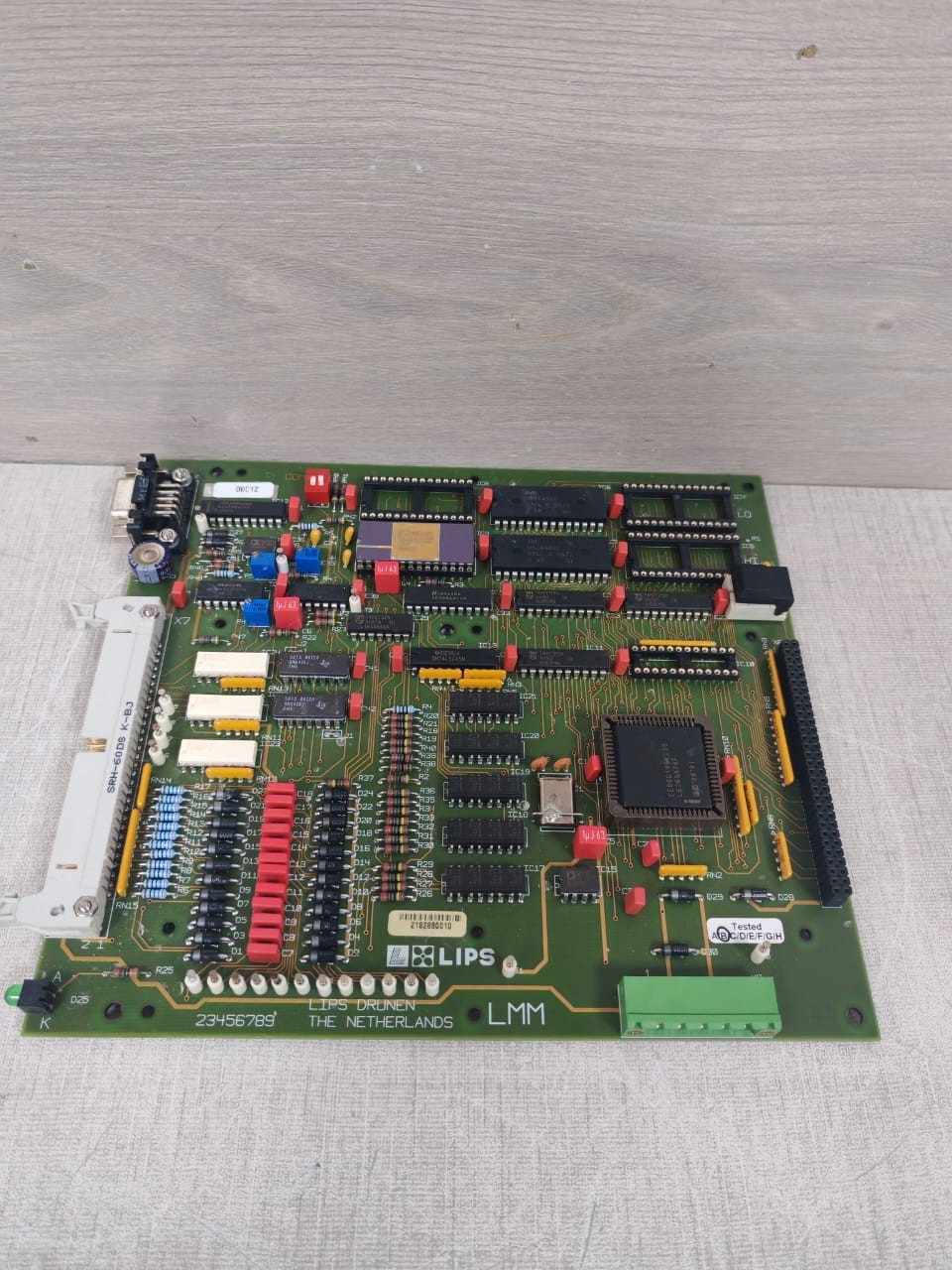 LIPS DRUNEN 23456789 LIPS DRUNEN 23456789 PRINTED CIRCUIT BOARD LMM REV.1 3