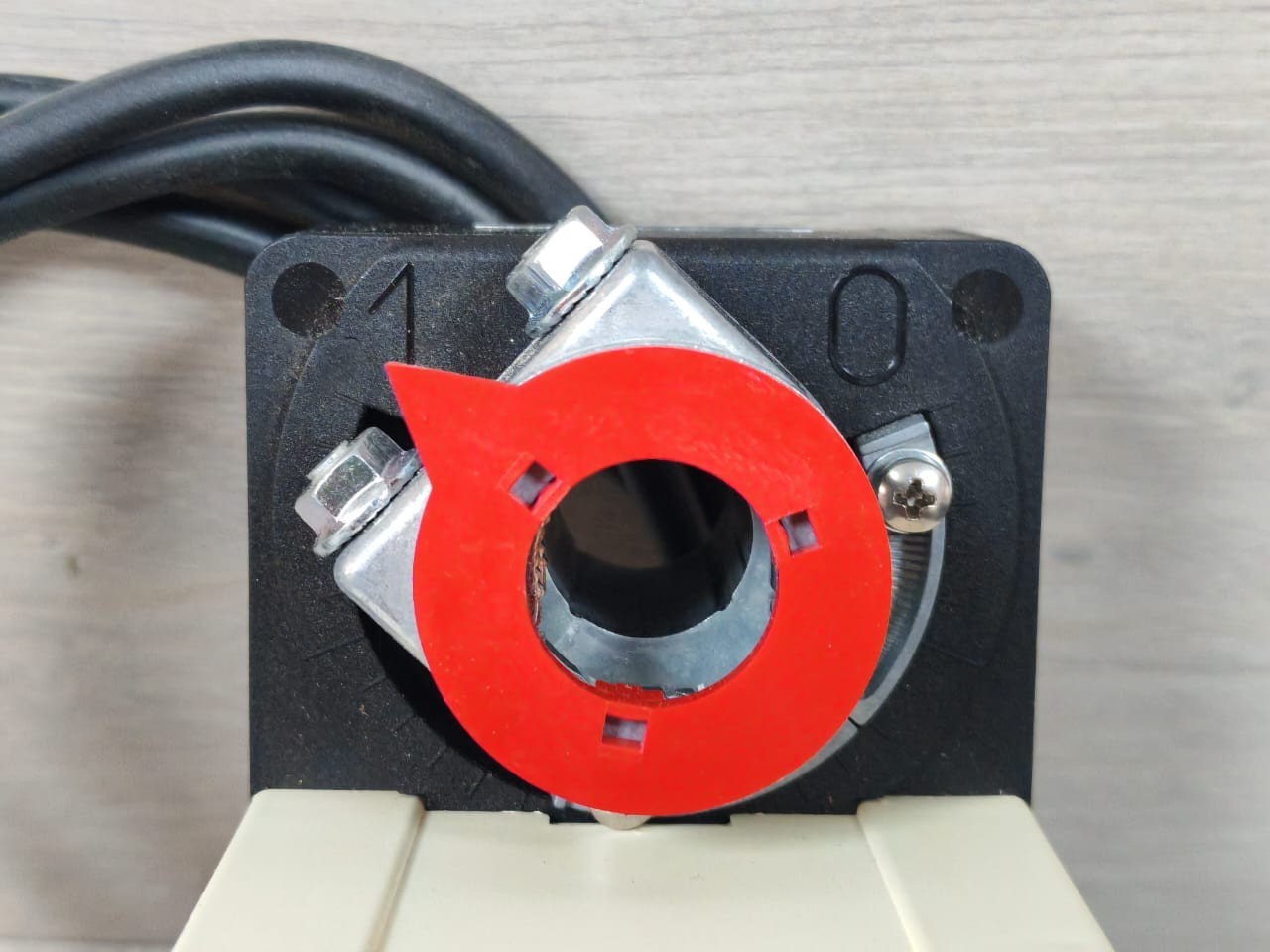 GRUNER 227-024-05-S1 GRUNER 227-024-05-S1 ROTARY ACTUATOR 24VAC/DC 3