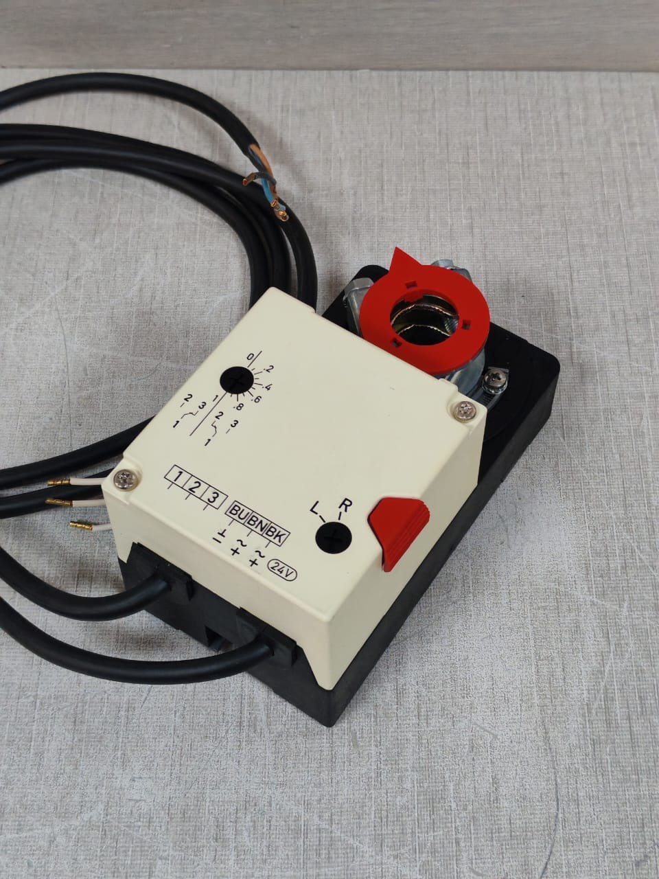 GRUNER 227-024-05-S1 GRUNER 227-024-05-S1 ROTARY ACTUATOR 24VAC/DC 7