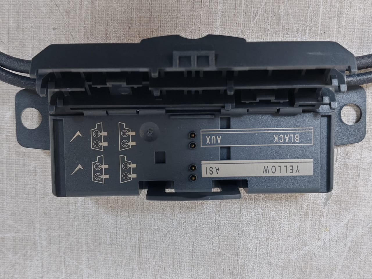 4001275 VBA-3E3A-G20-ZEL/M1L-P2-KNAPP AS-Interface I/O module 4001275 4