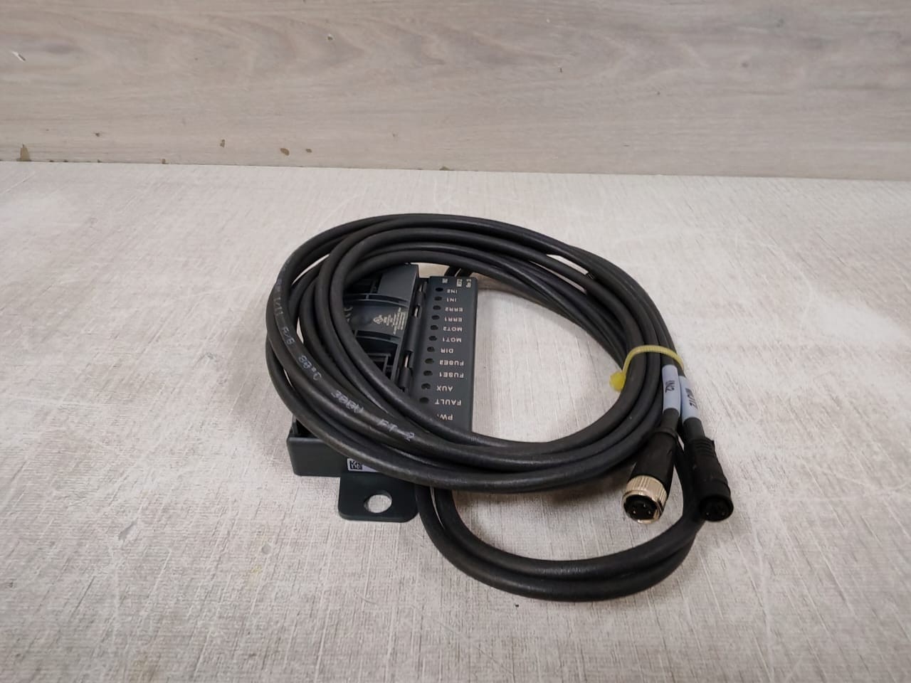 4001275 VBA-3E3A-G20-ZEL/M1L-P2-KNAPP AS-Interface I/O module 4001275 5