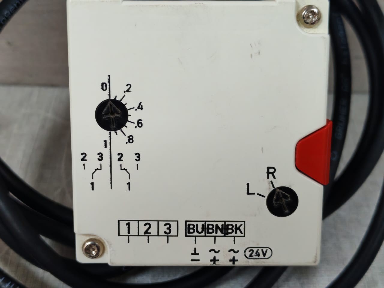 GRUNER 227-024-05-S1 GRUNER 227-024-05-S1 ROTARY ACTUATOR 24VAC/DC 3