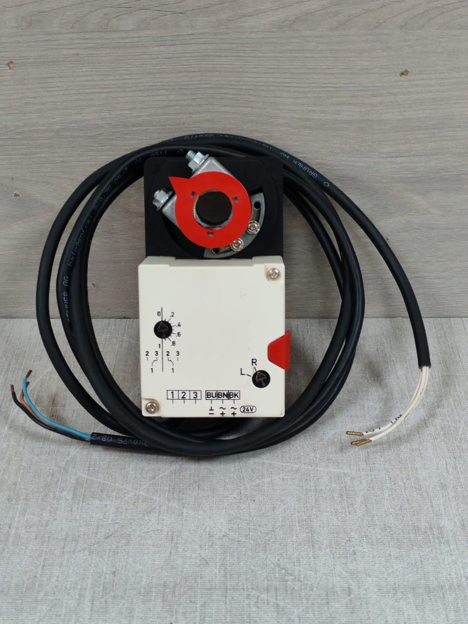 GRUNER 227-024-05-S1 ROTARY ACTUATOR 24VAC/DC