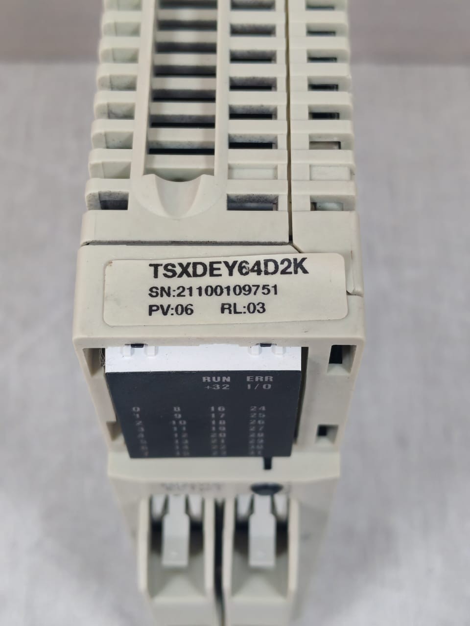 Schneider Electric TSXDEY64D2K PV:06 RL:03 SCHNEIDER ELECTRIC TSXDEY64D2K PV:06 RL:03 DISCRETE INPUT MODULE 24VDC 7