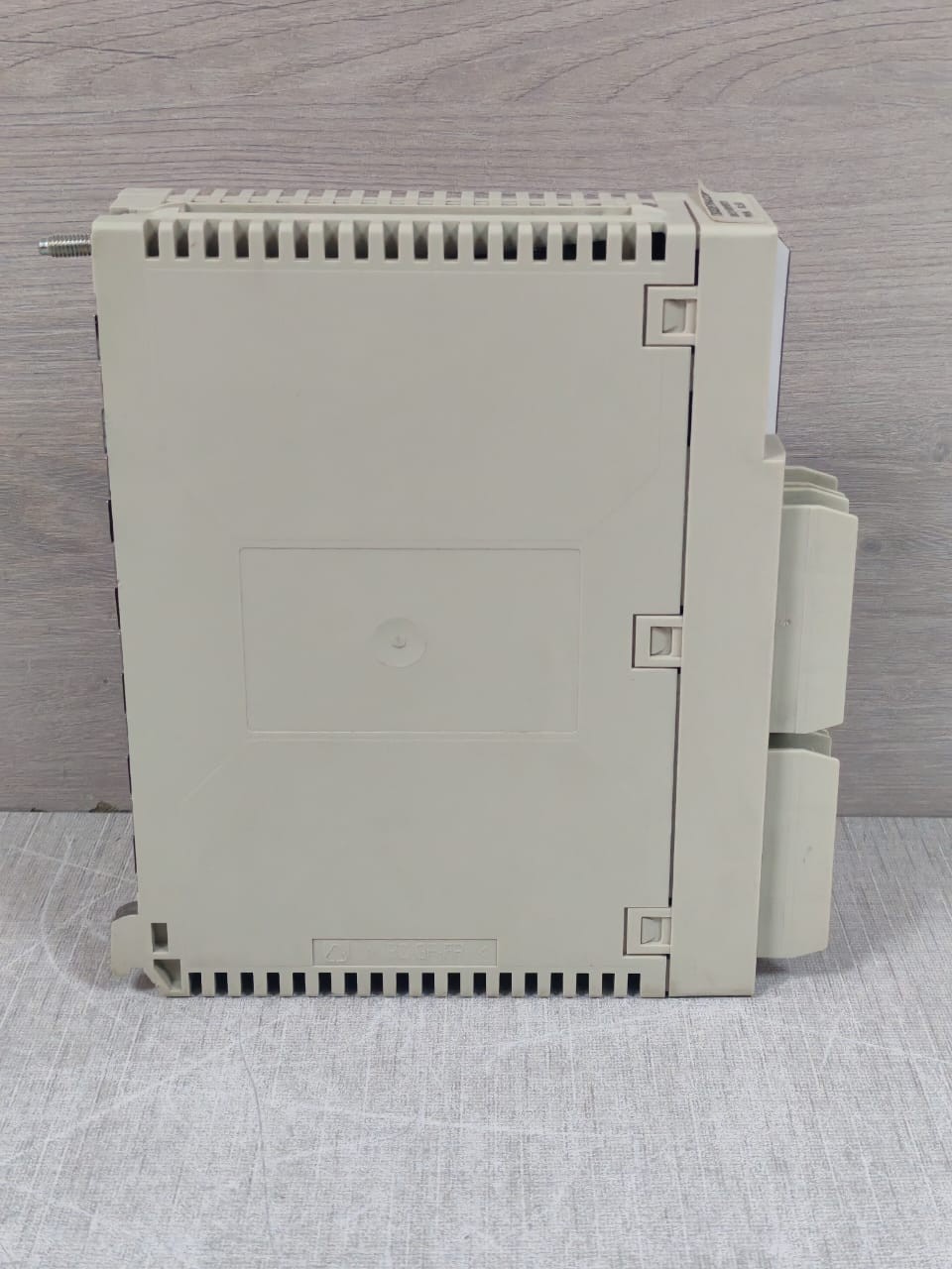 Schneider Electric TSXDEY64D2K PV:06 RL:03 SCHNEIDER ELECTRIC TSXDEY64D2K PV:06 RL:03 DISCRETE INPUT MODULE 24VDC 8