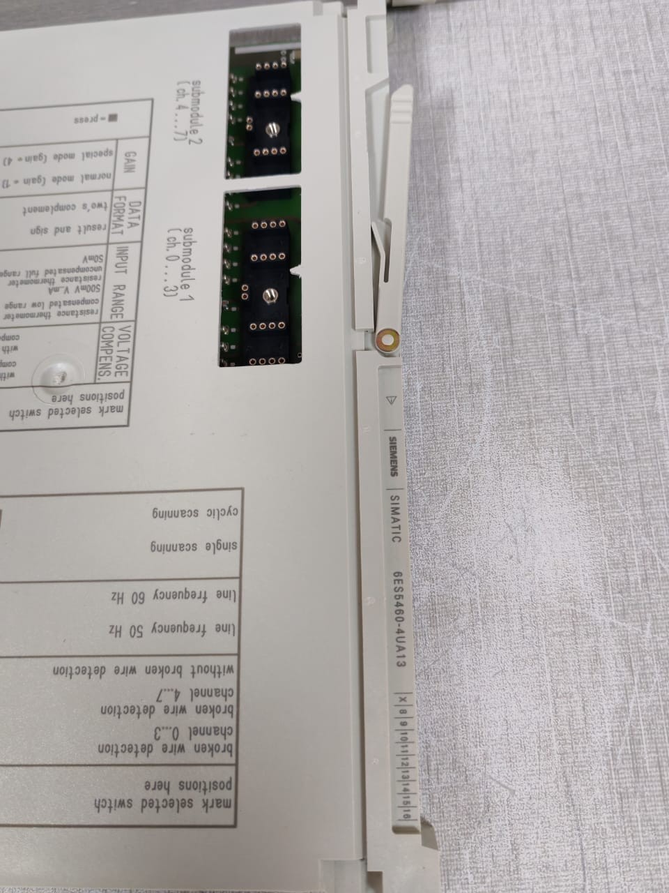 Siemens 6ES5460-4UA13 SIEMENS SIMATIC 6ES5460-4UA13 ANALOG INPUT MODULE 5