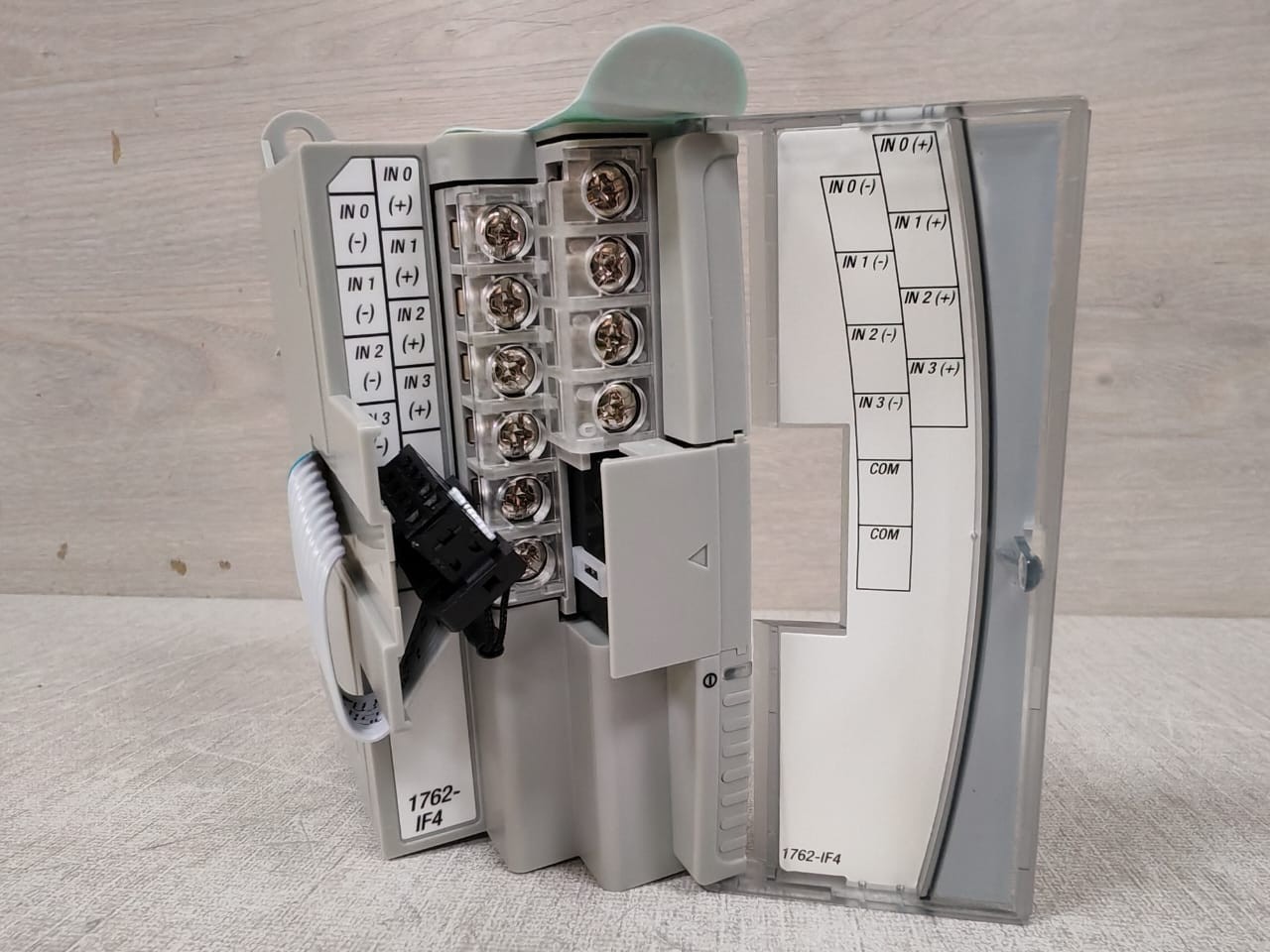 Allen-Bradley 1762-IF4 Allen-Bradley 1762-IF4 Ser A Rev B 4 CH MicroLogix Analog Input Module 6