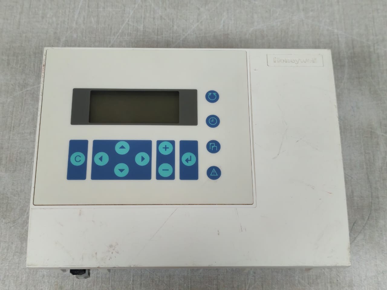 Honeywell XL50A-UMMIPCCBLON HONEYWELL XL50A-UMMIPCCBLON FW:2.08.00 BUILDING CONTROLLER 24VAC-TRIED & TESTED 8