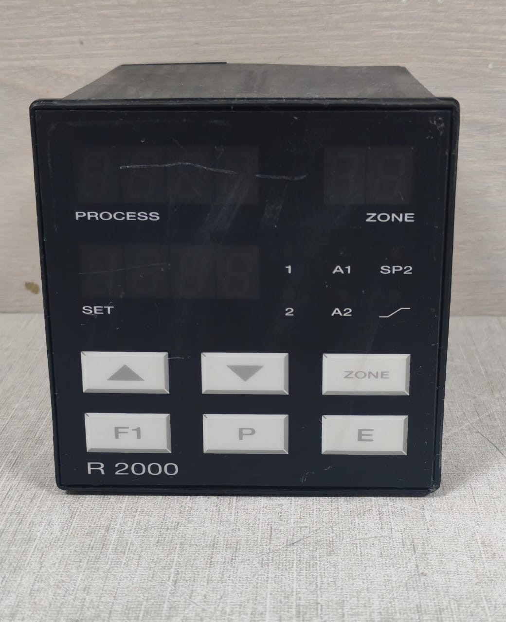 GEPRUFT 04422374 GEPRUFT R 2000-431-0-0-WH1-0-1 TEMPERATURE CONTROLLER M/N:04422374- TESTED 2