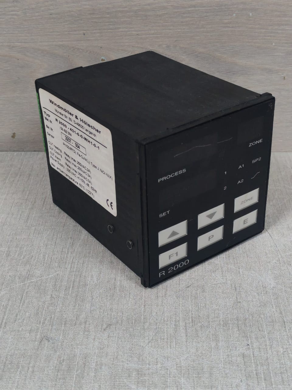 GEPRUFT 04422374 GEPRUFT R 2000-431-0-0-WH1-0-1 TEMPERATURE CONTROLLER M/N:04422374- TESTED 5