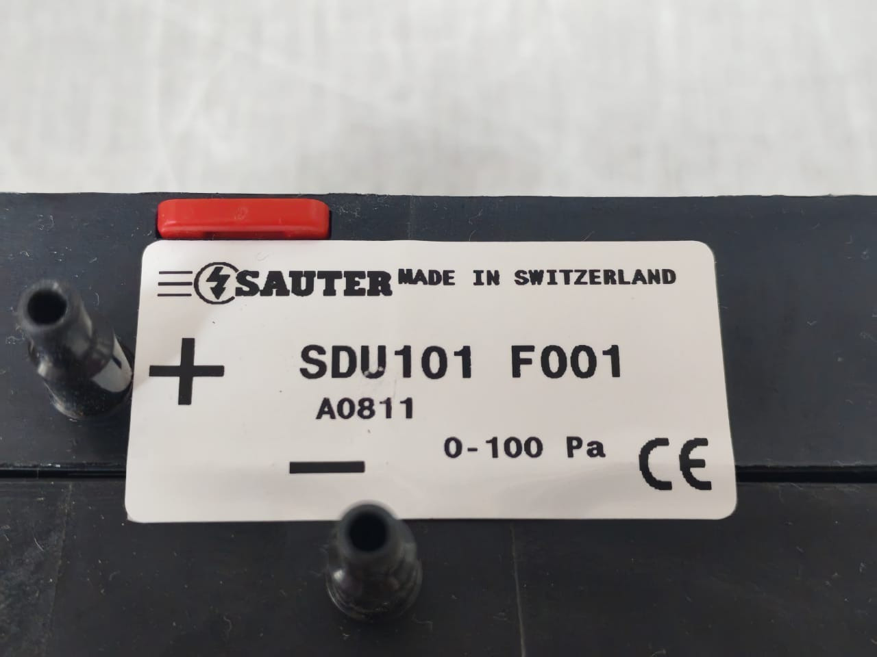 SAUTER SDU101 F001 A0811 SAUTER SDU101 F001 A0811 DIFFERENTIAL PRESSURE TRANSCUDER 9