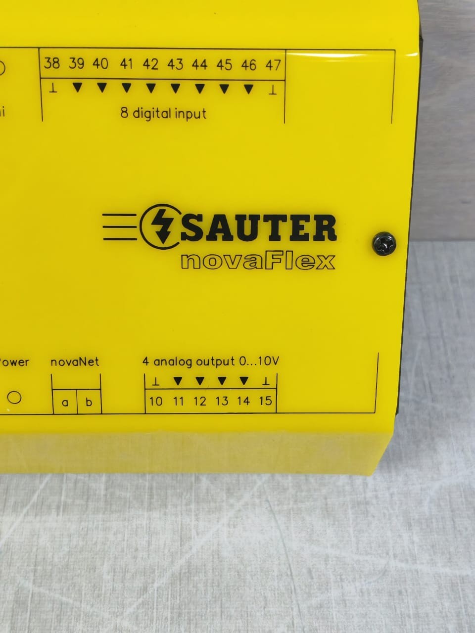 Sauter EYR-203 SAUTER EYR 203 F001 NOVAFLEX UNIVERSAL CONTROLLER 24V 4